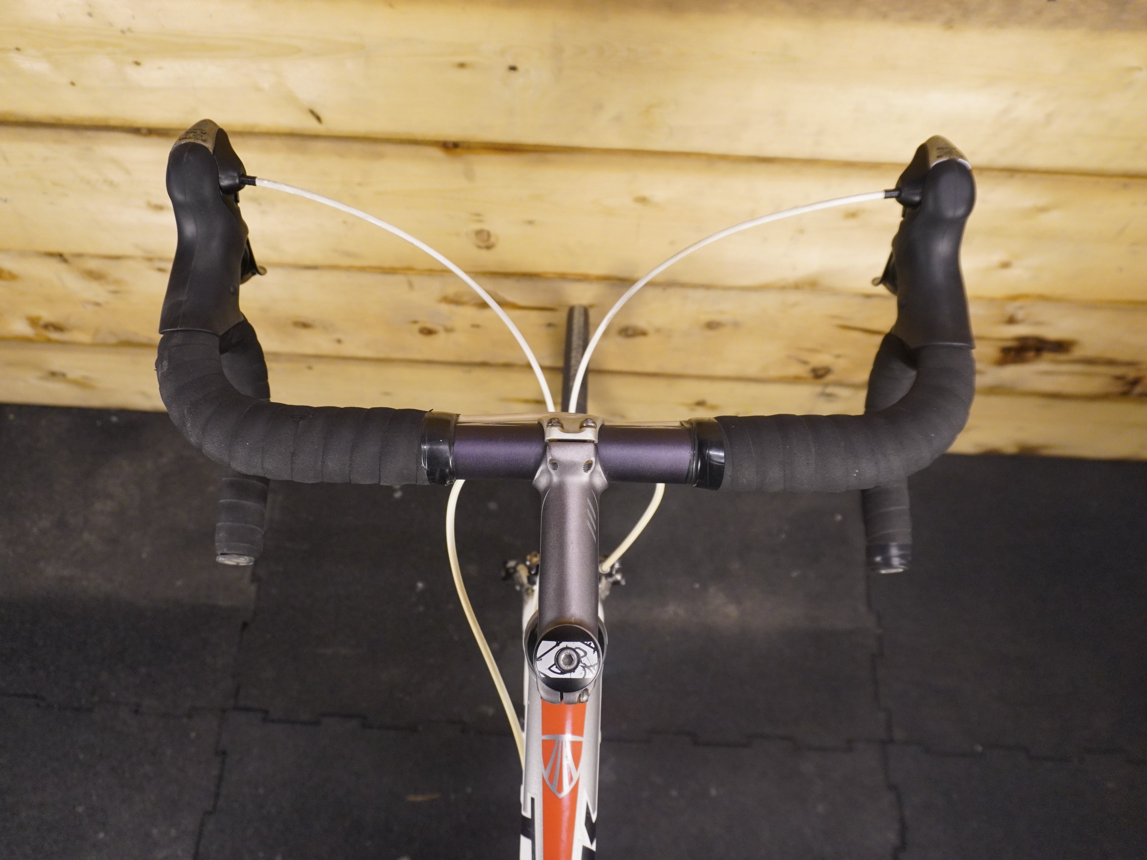 RENT Trek Alpha 2.3 Road Bike