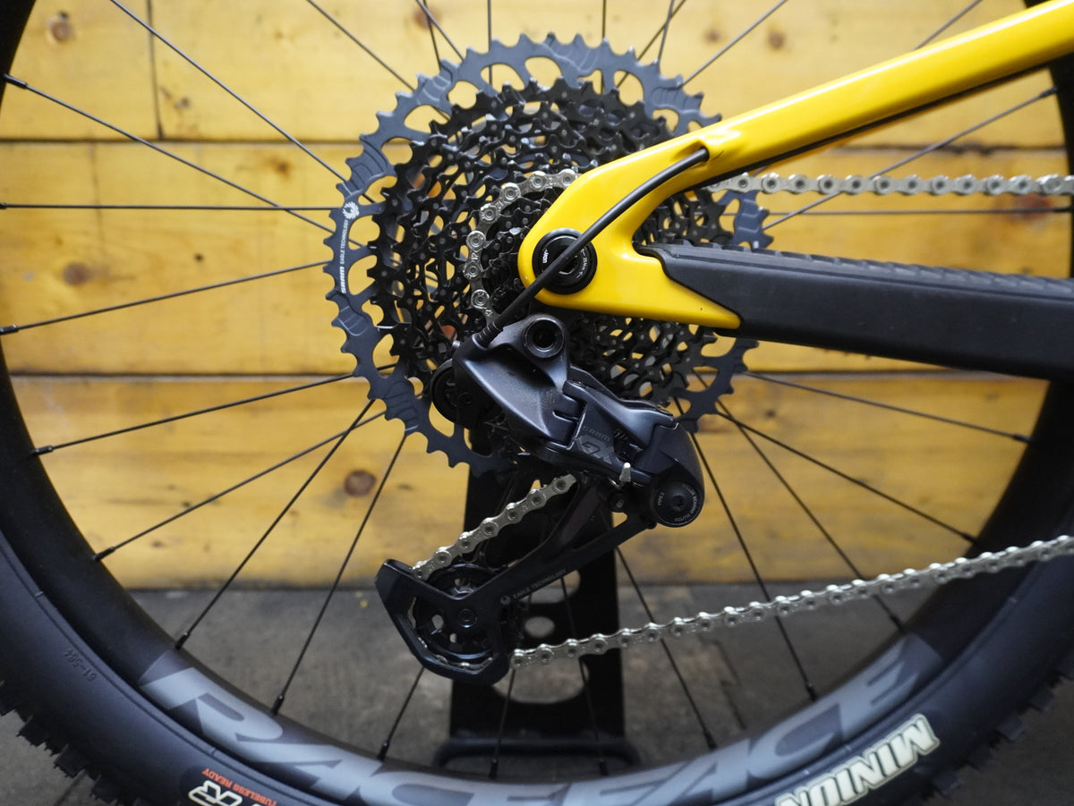 RENT Santa Cruz 5010C Mountain Bike