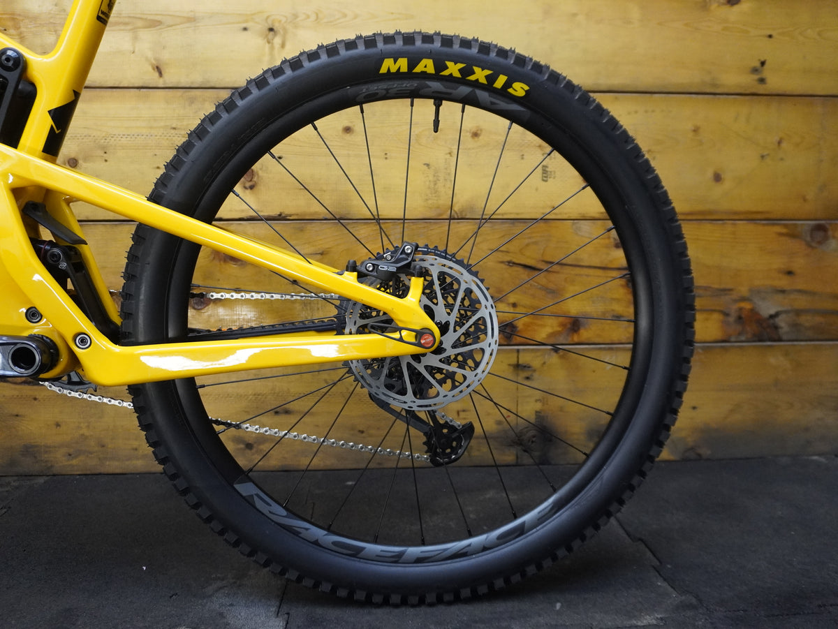 Santa Cruz 5010C Mountain Bike
