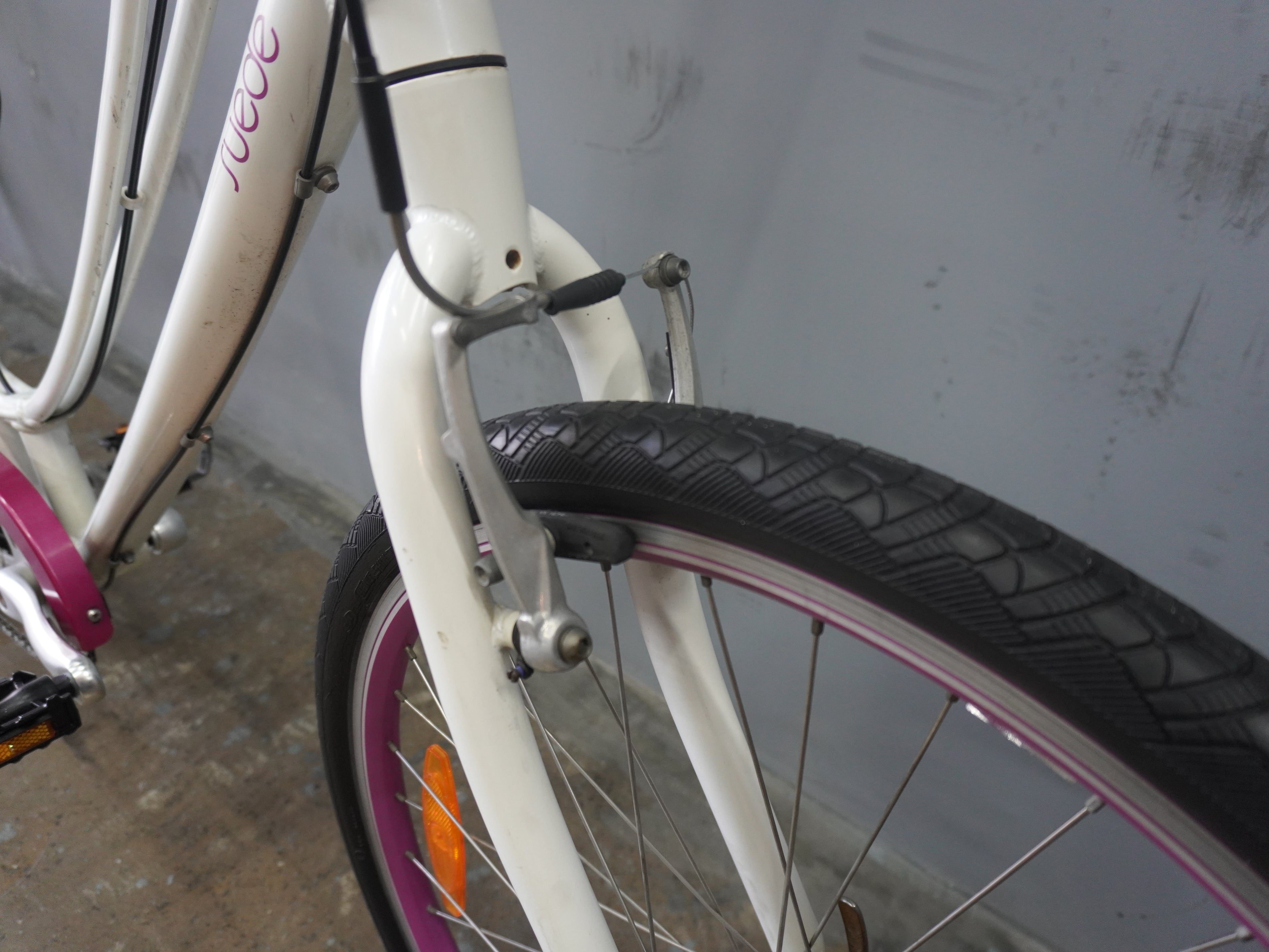 RENT Liv Suede 2 Cruiser Bike