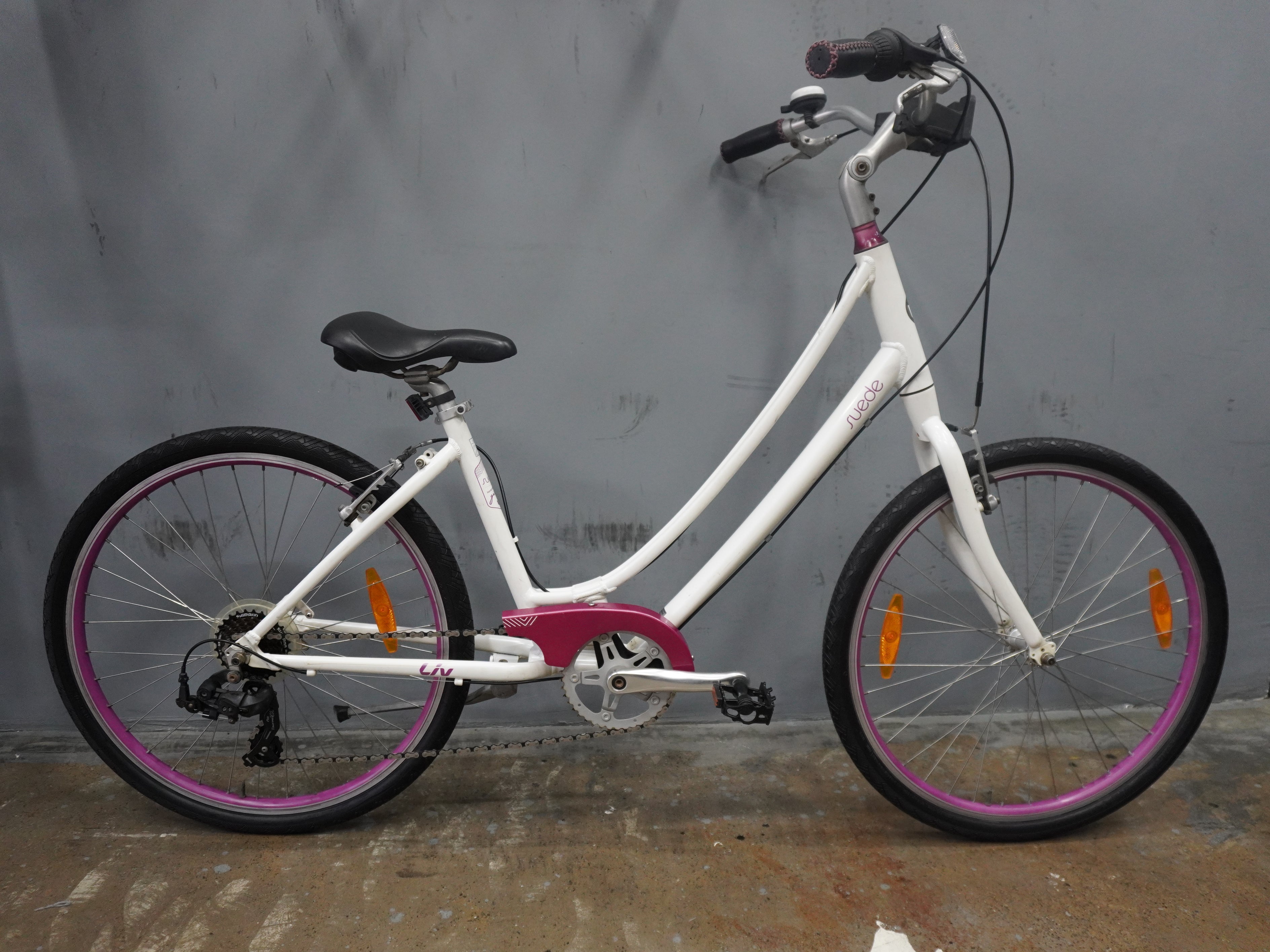 RENT Liv Suede 2 Cruiser Bike