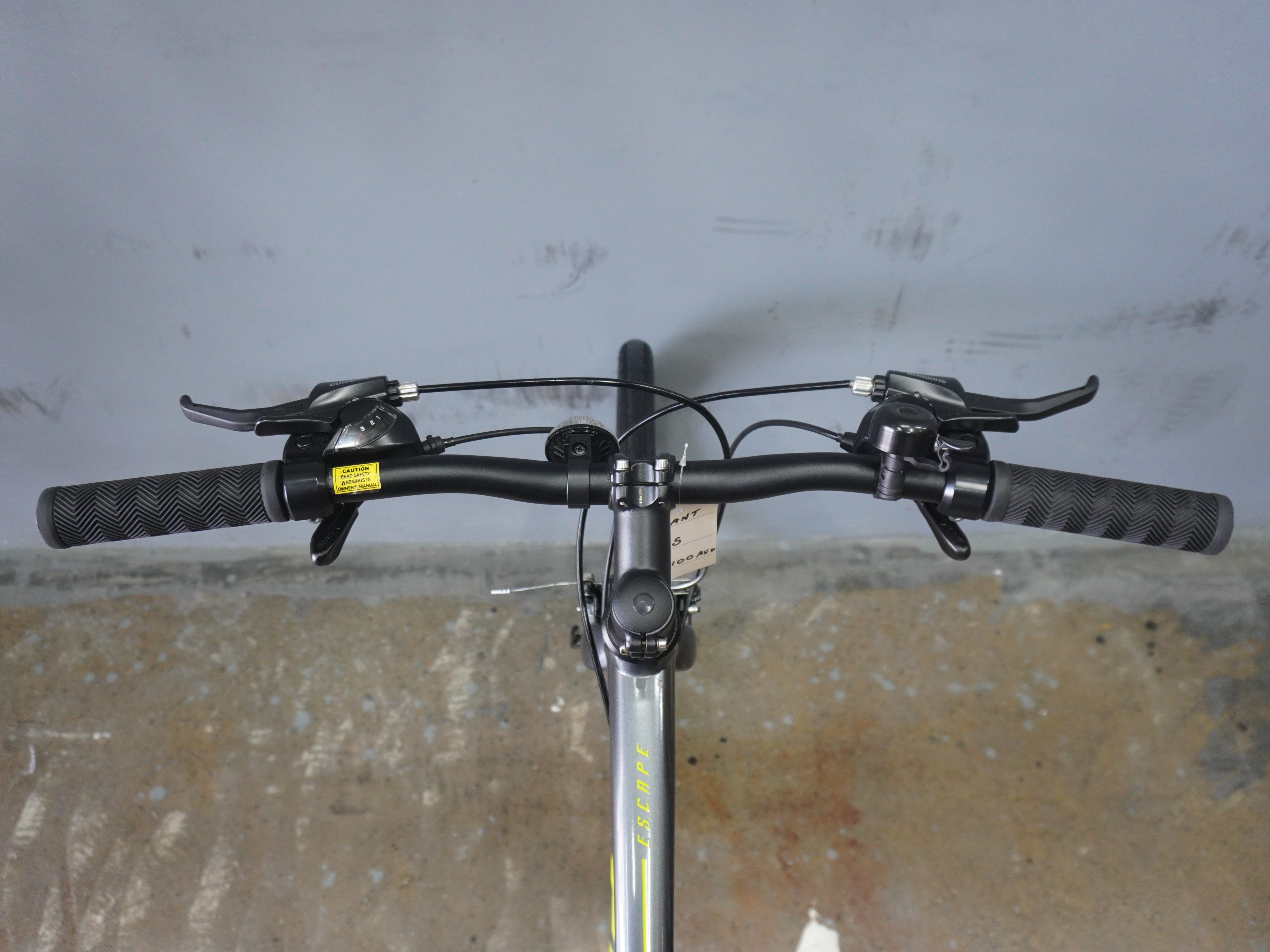 Giant Escape 3 Hybrid Bike