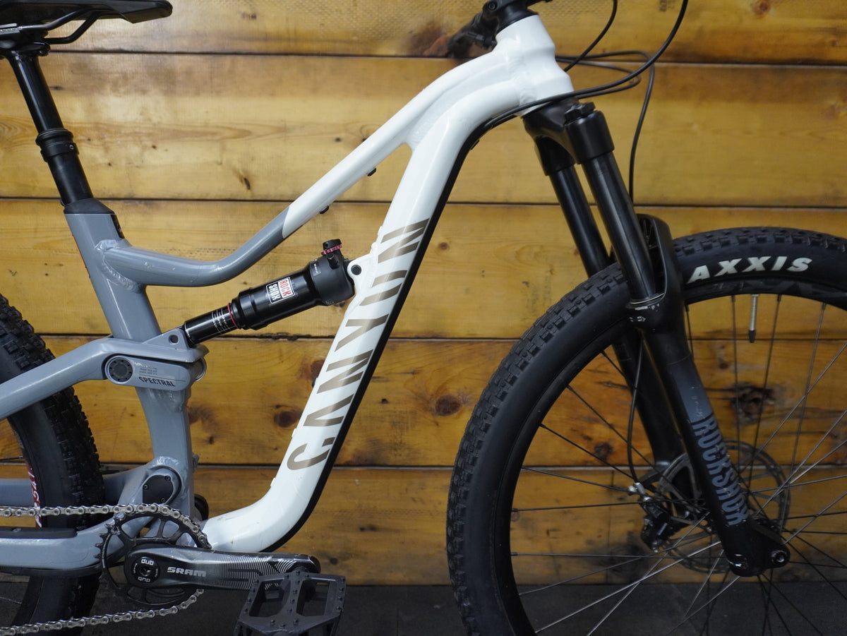 Canyon Spectral Young Hero Mountain Bike