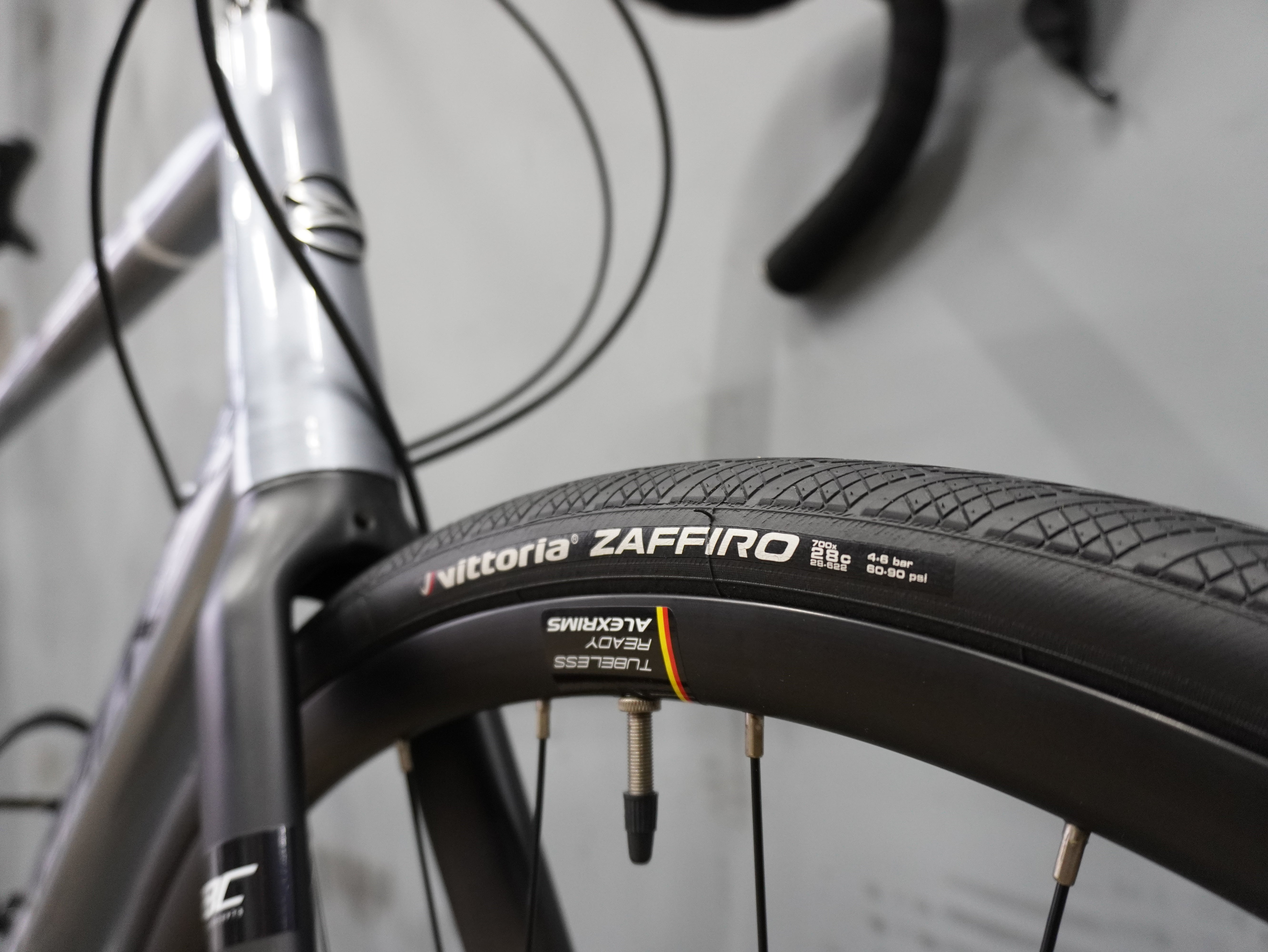 Silverback Strela Comp Road Bike