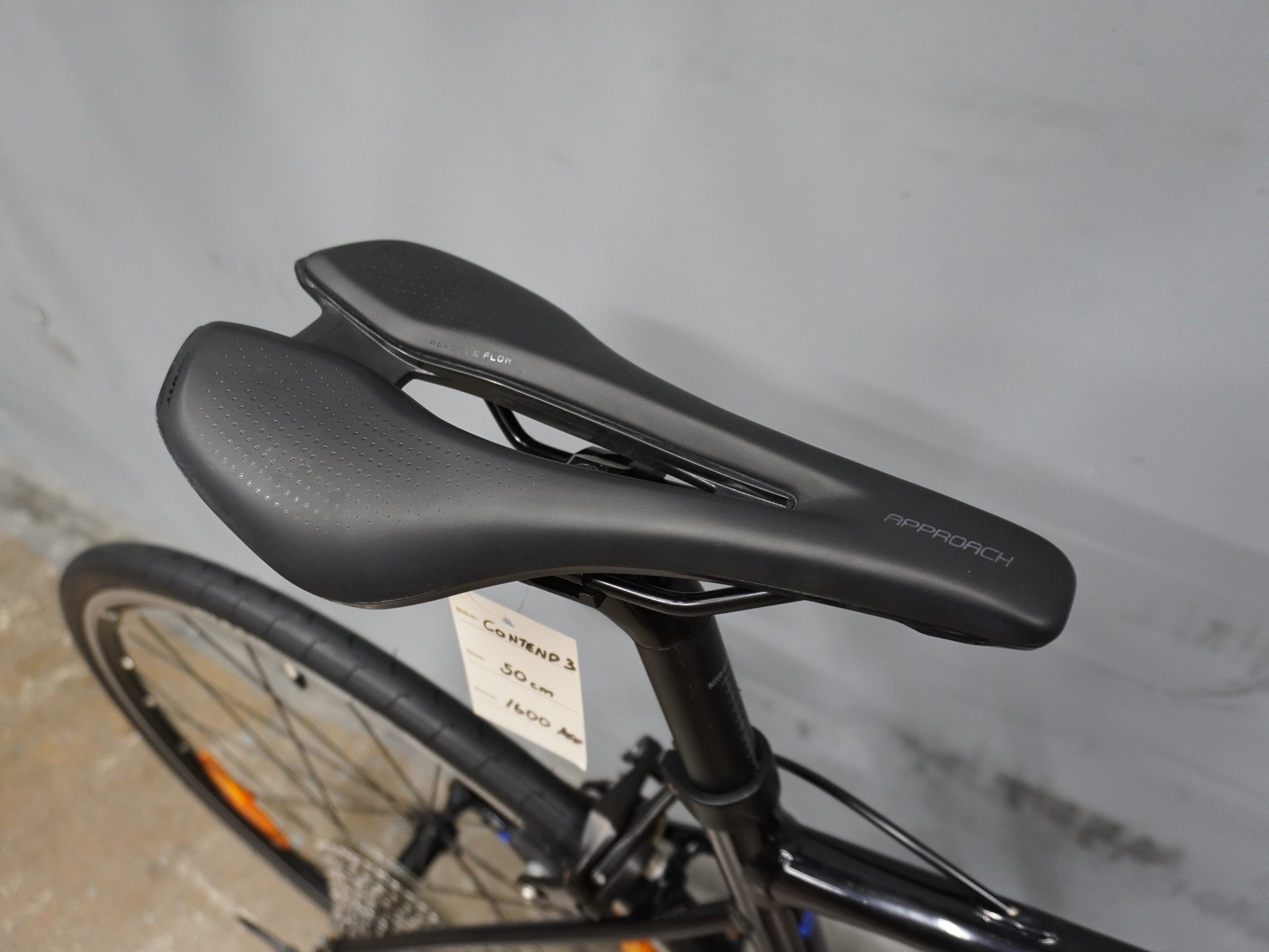 Giant Contend 3 Road Bike