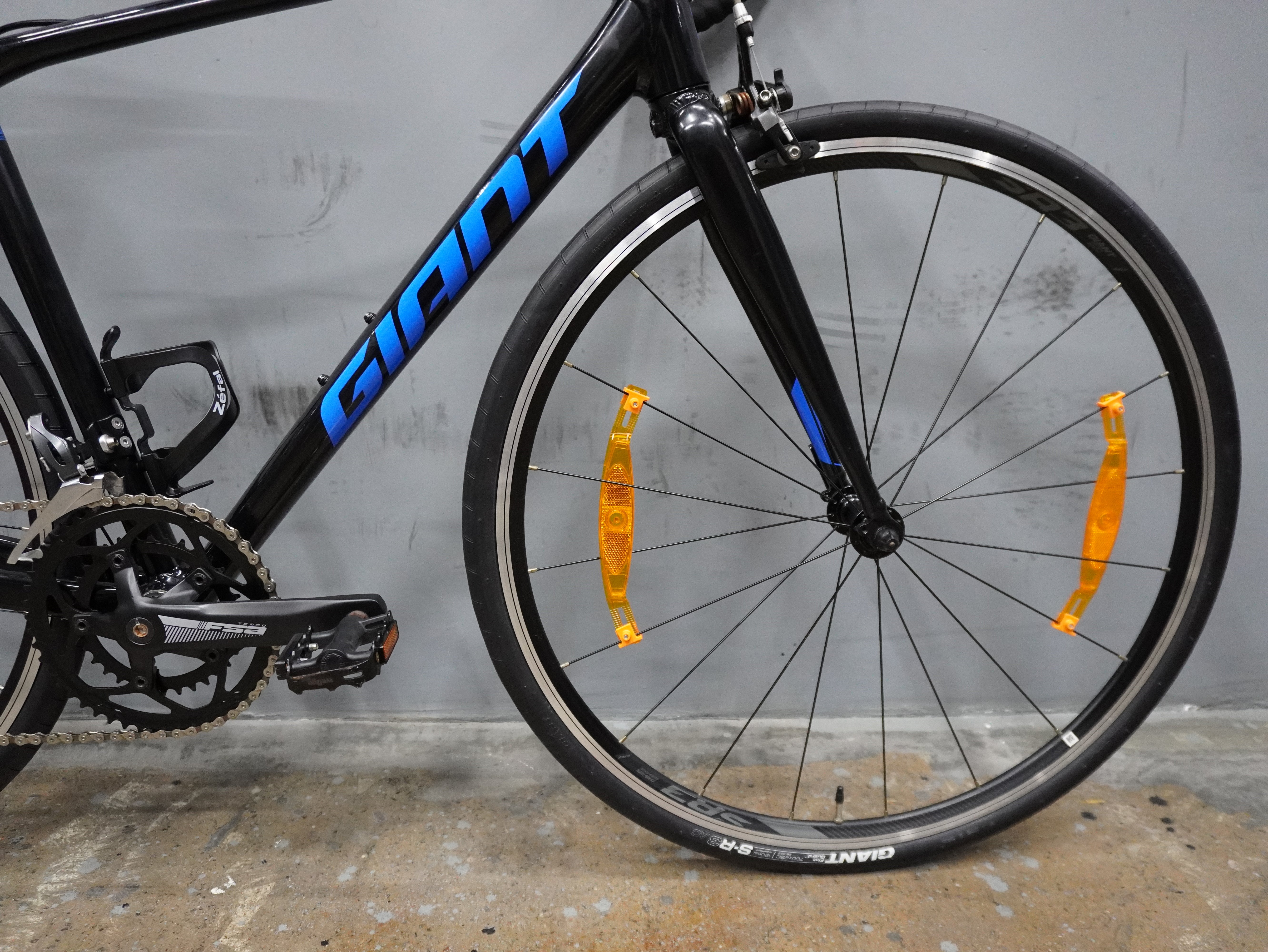 Giant Contend 3 Road Bike