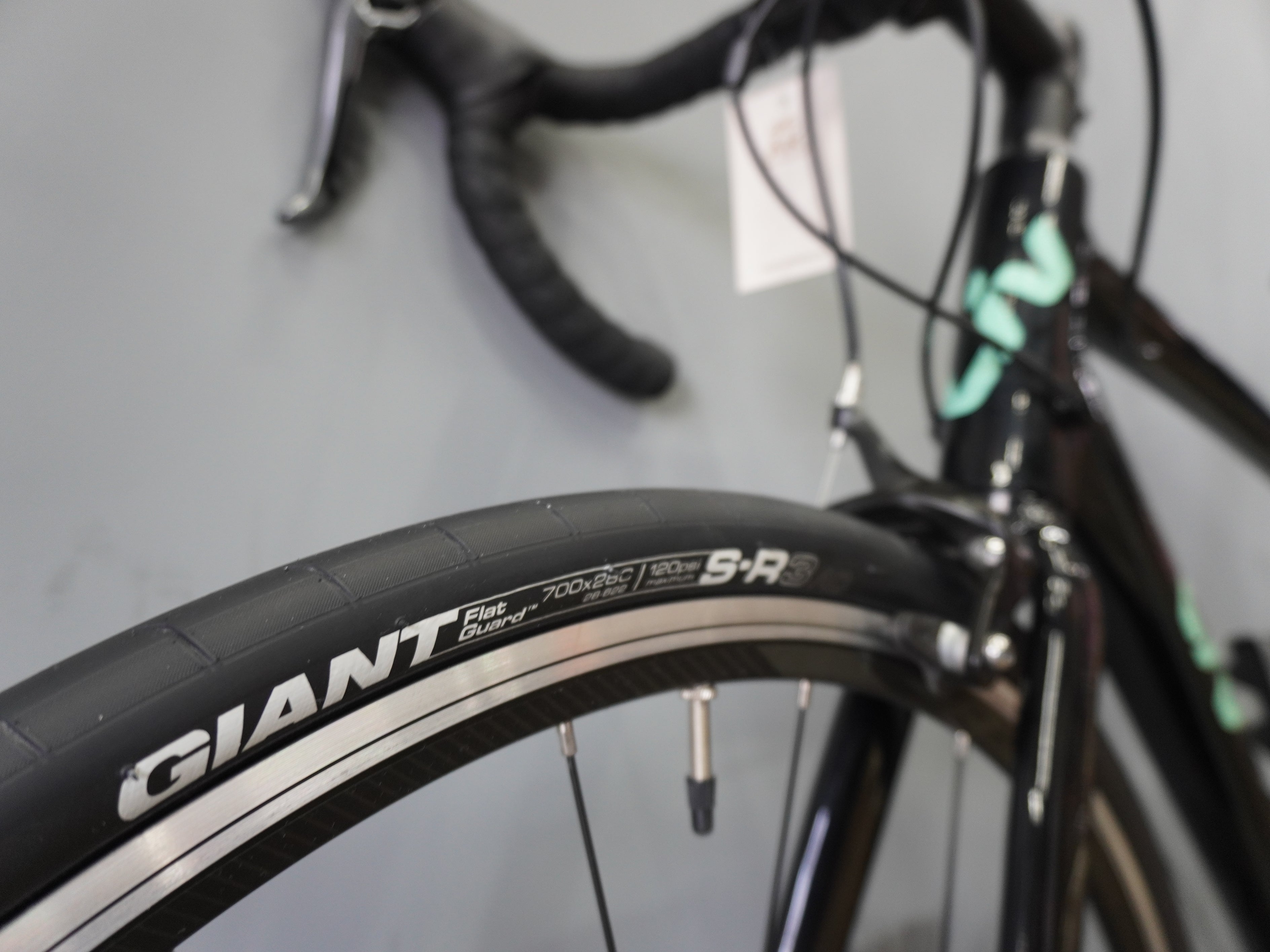 Giant Liv Avail 3 Women's Road Bike