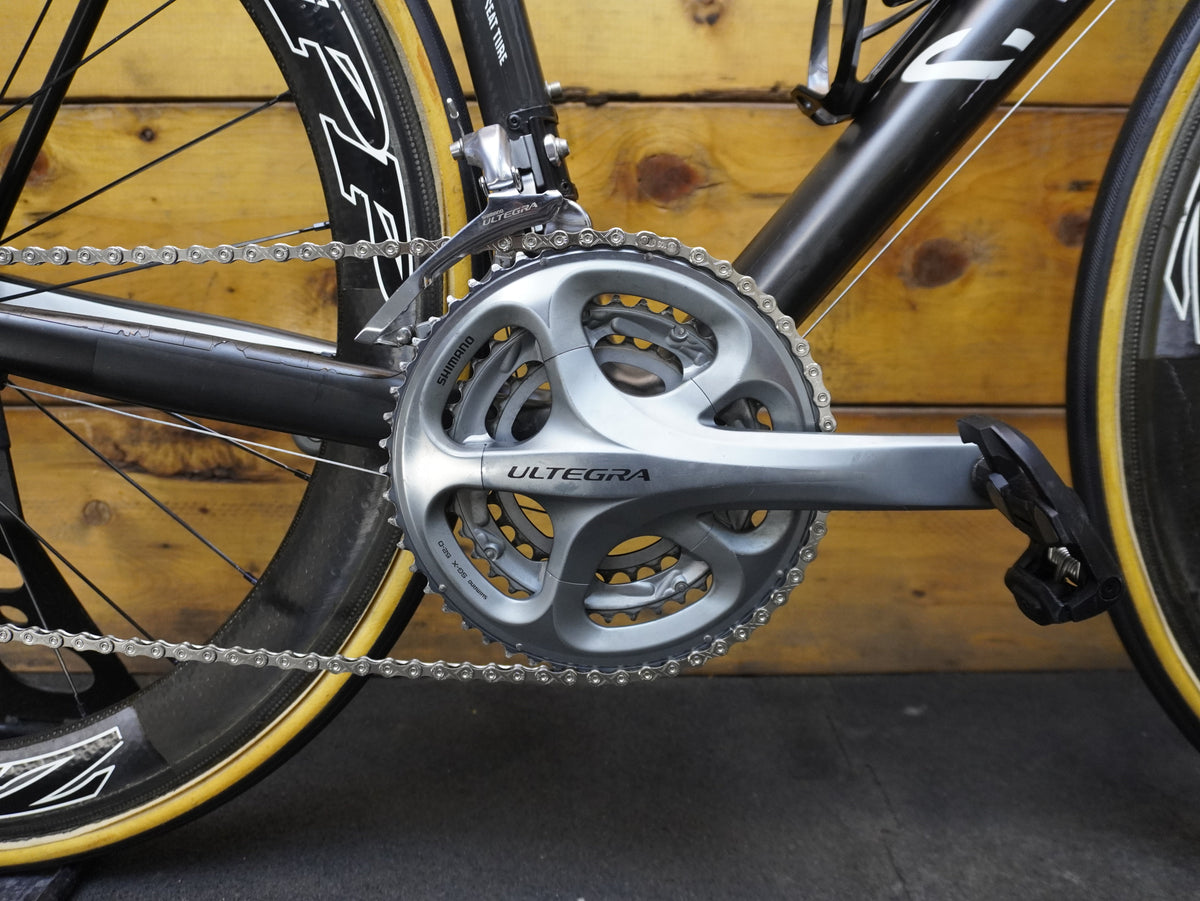 RENT Canyon Ultimate CF F10 Road Bike