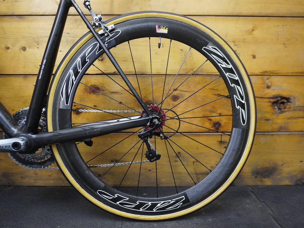 RENT Canyon Ultimate CF F10 Road Bike