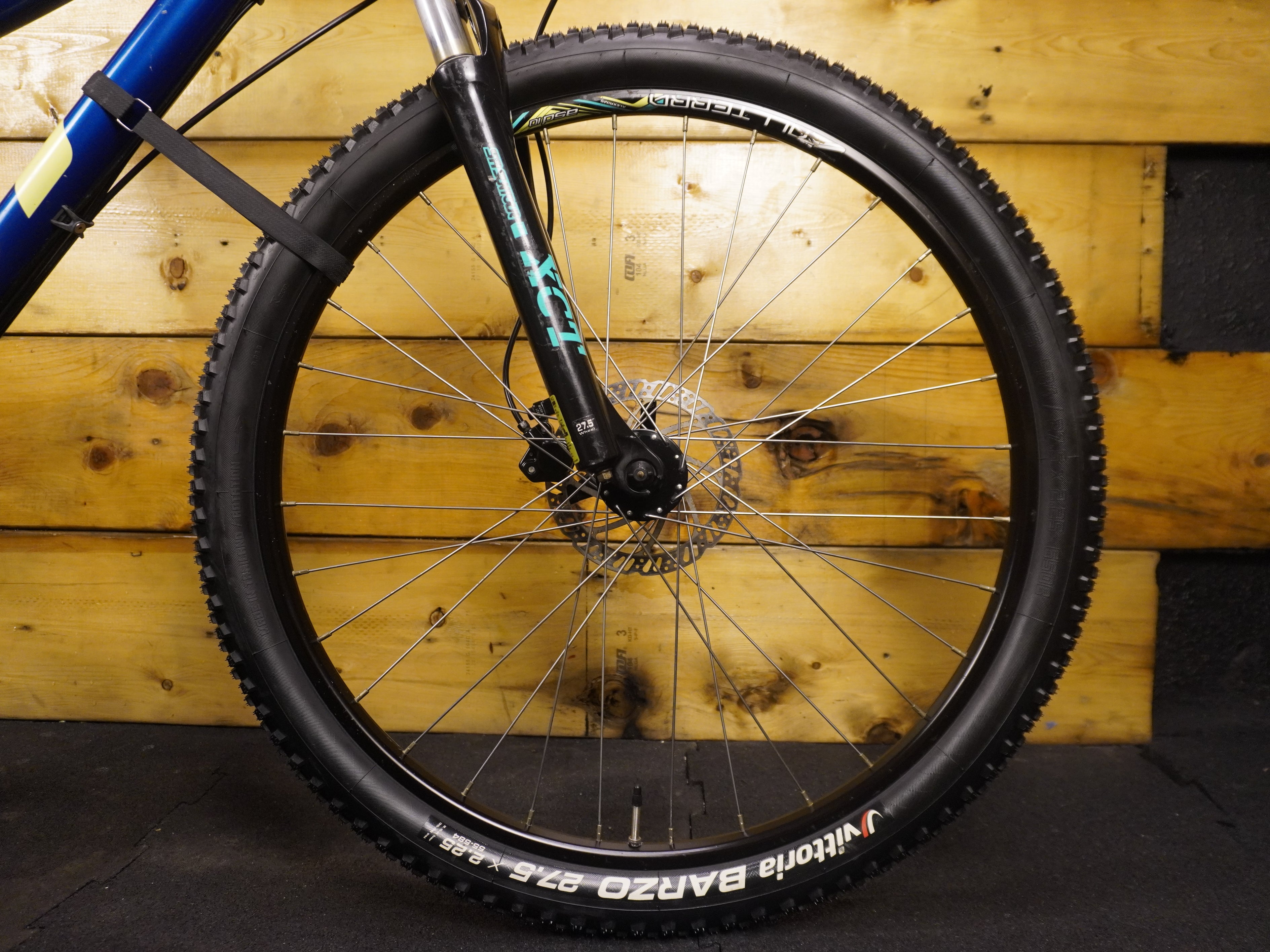 GT Avalanche Sport Mountain Bike