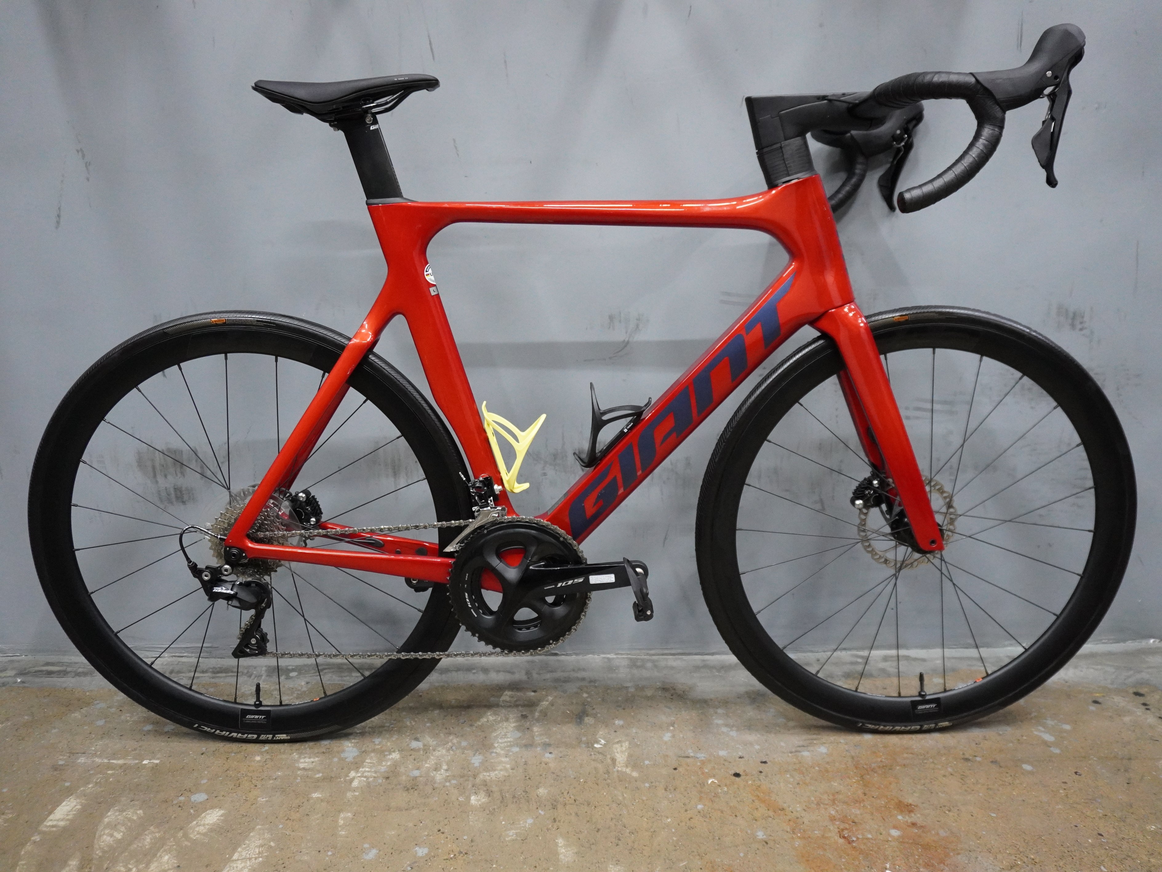 Giant Propel Advanced 2 Road Bike