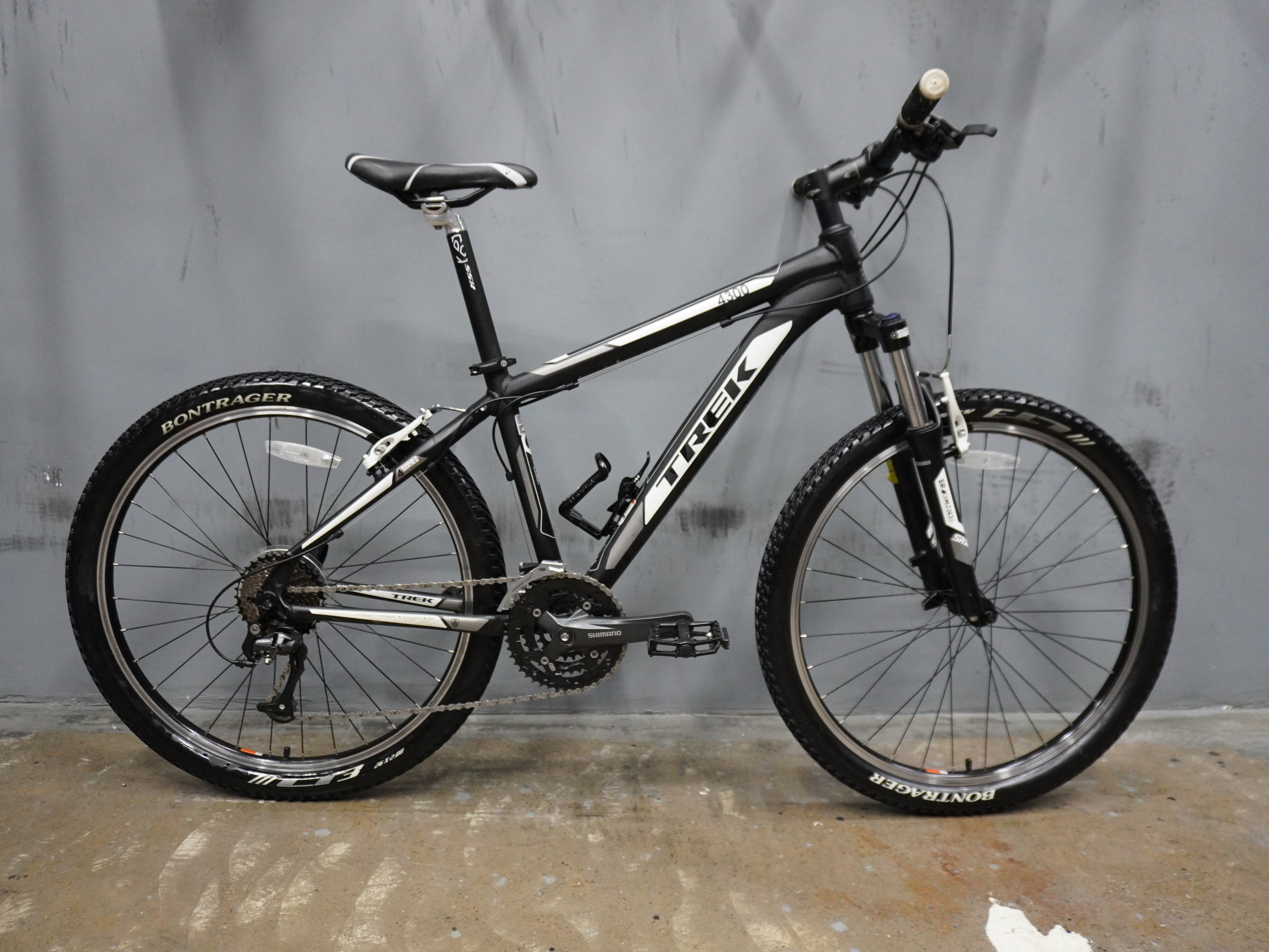 Trek 4300 Mountain Bike