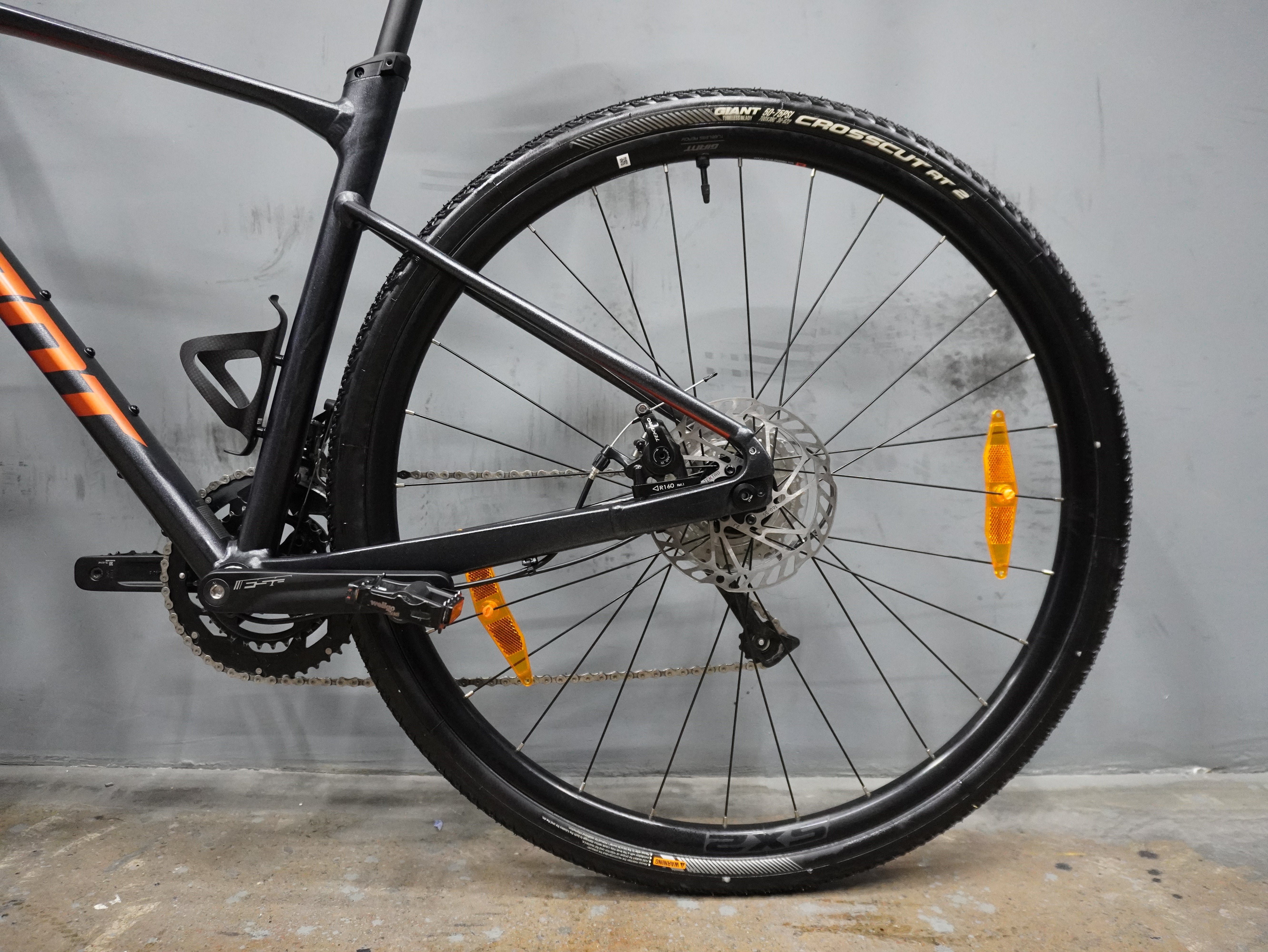 Giant Revolt 2 Gravel Bike