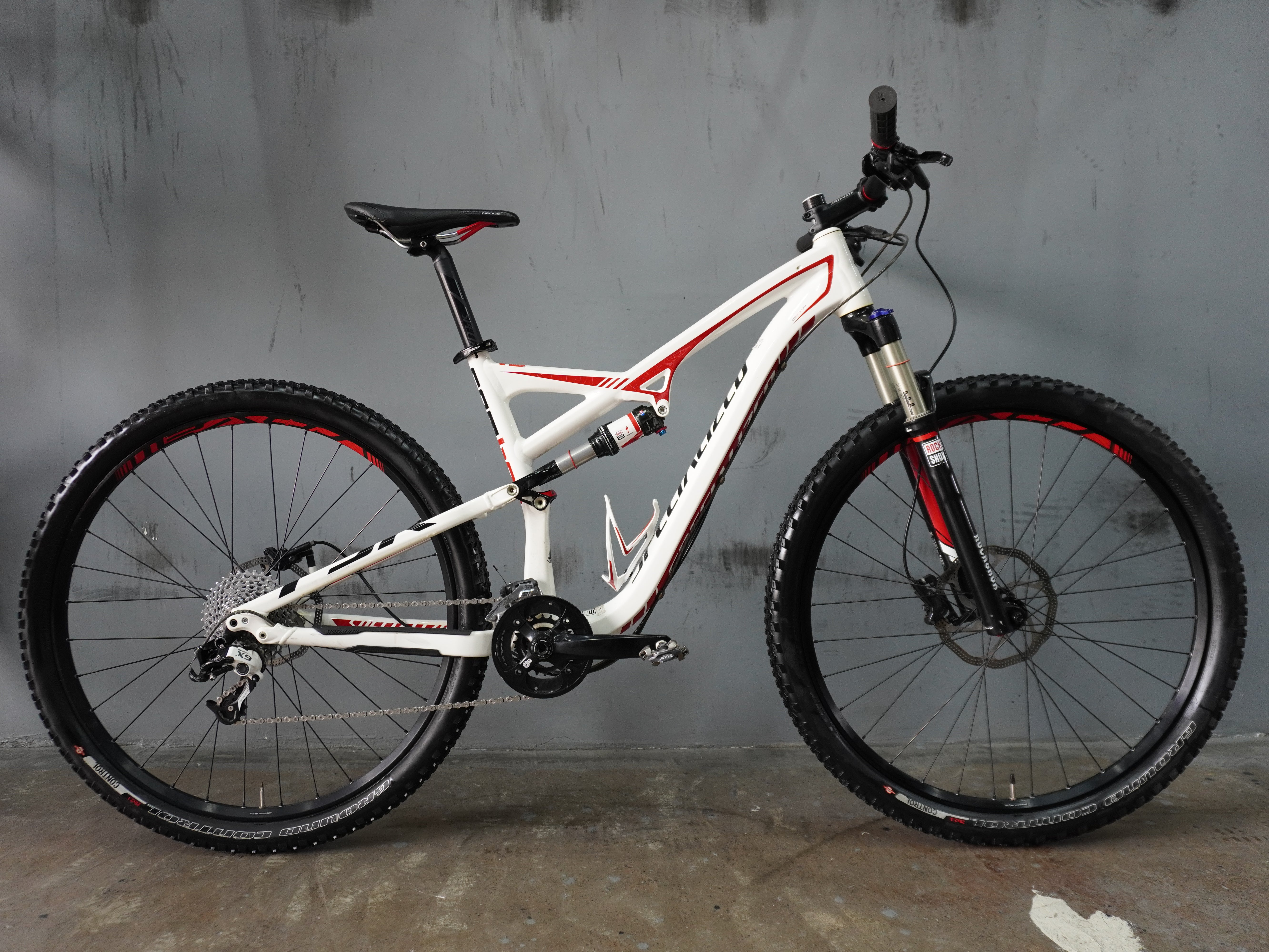 RENT Specialized Camber Mountain Bike