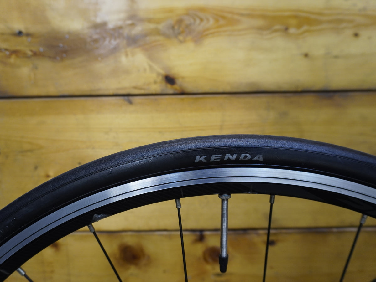 Giant Contend 3 Road Bike