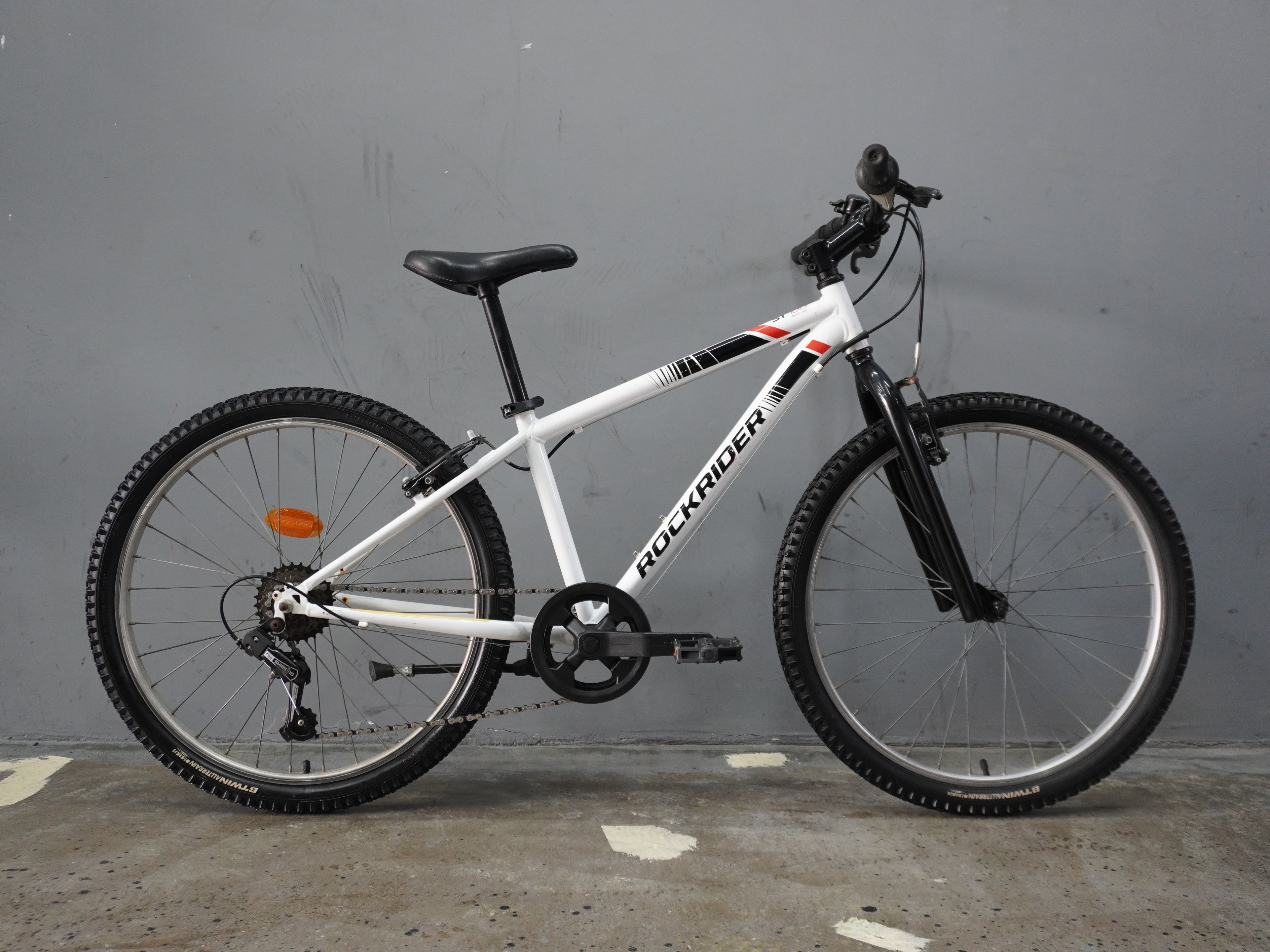 20 Inch Decathlon Cycle Between 20 Inch Decathlon Childrens Cycle