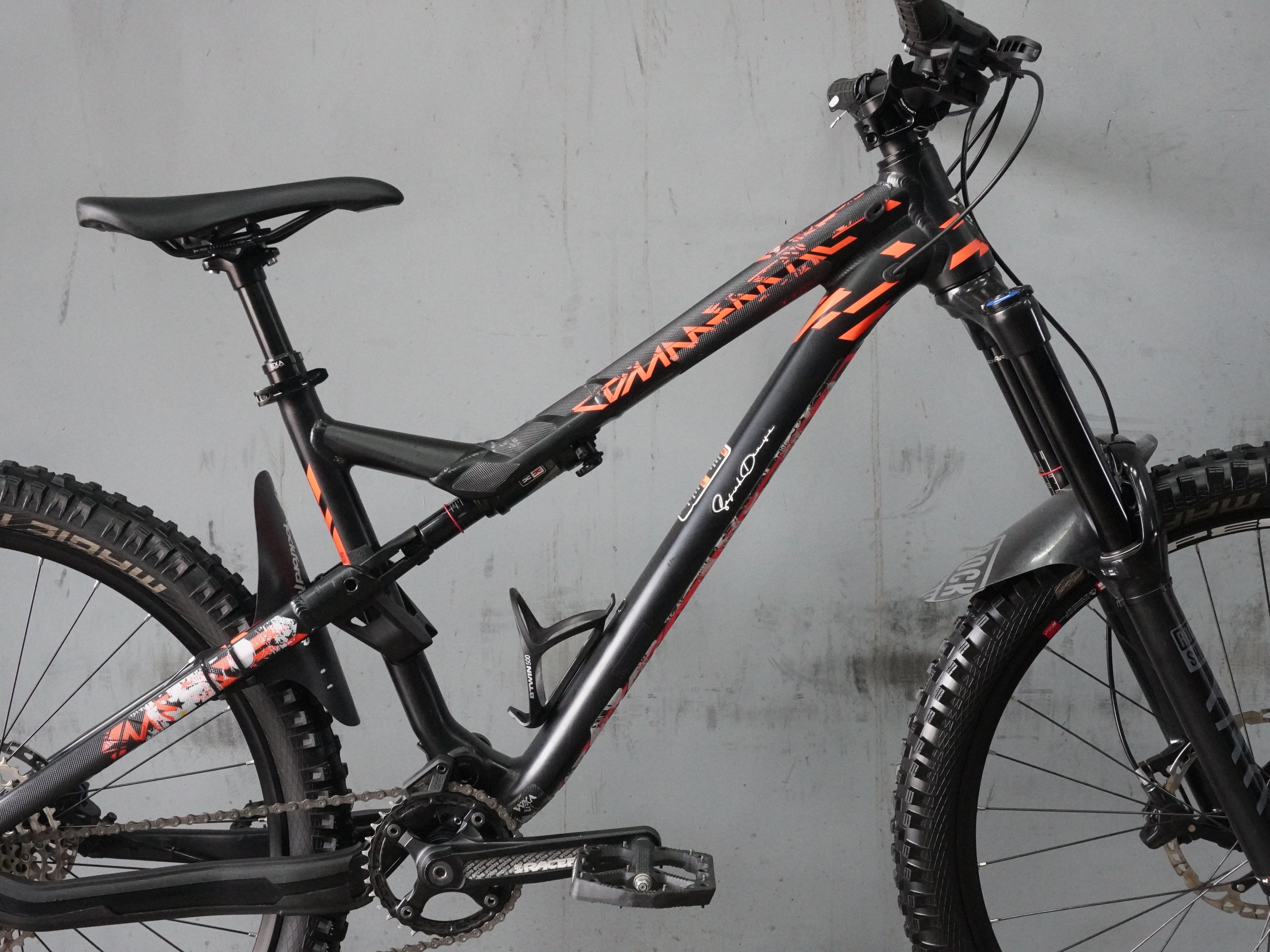 RENT Commencal Meta AM Mountain Bike