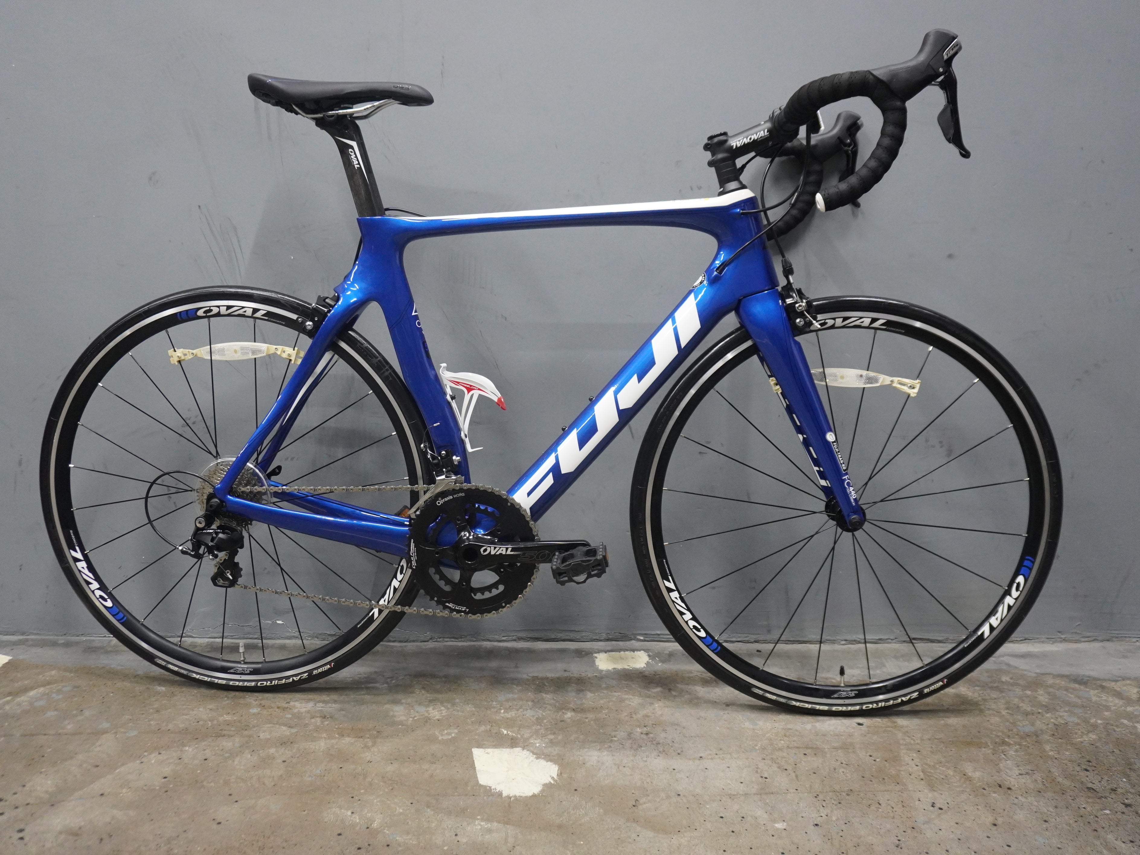 RENT Fuji Transonic 2.7 Road Bike