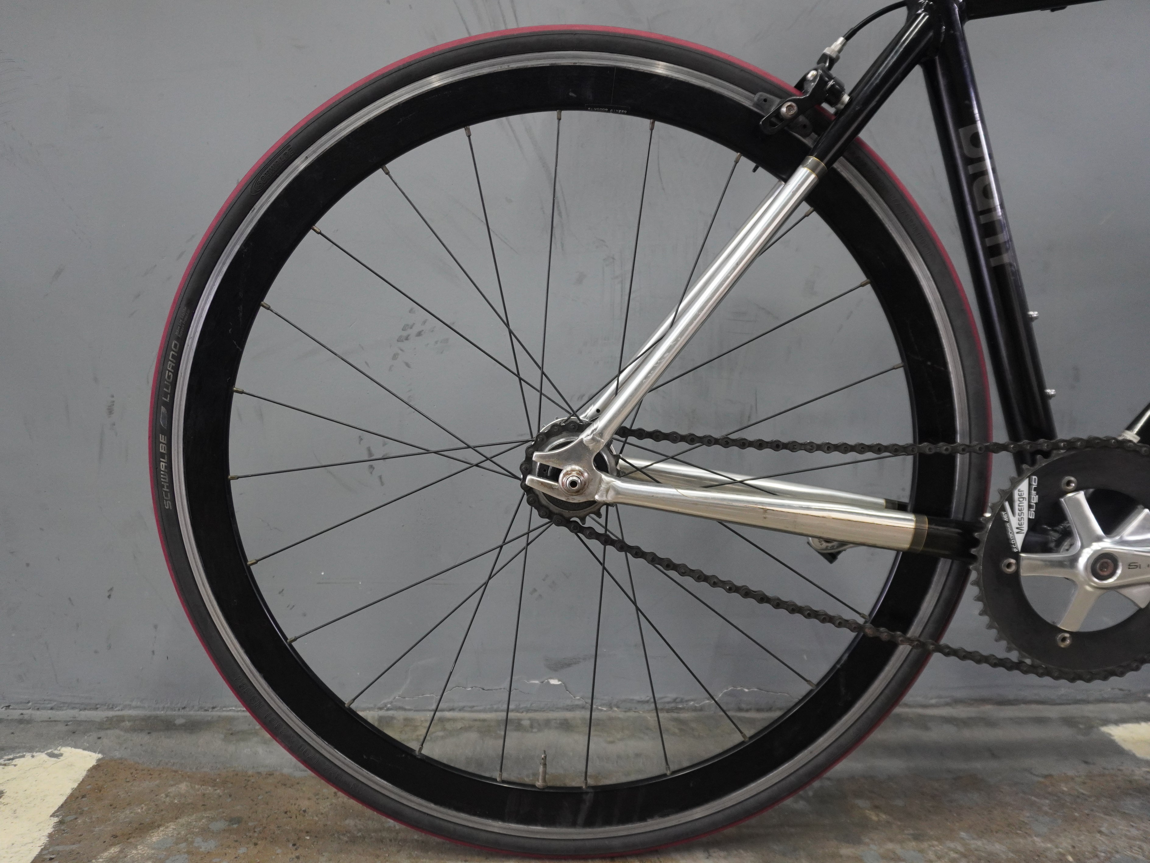 RENT Giant Bowrey 84' Fixie Road Bike