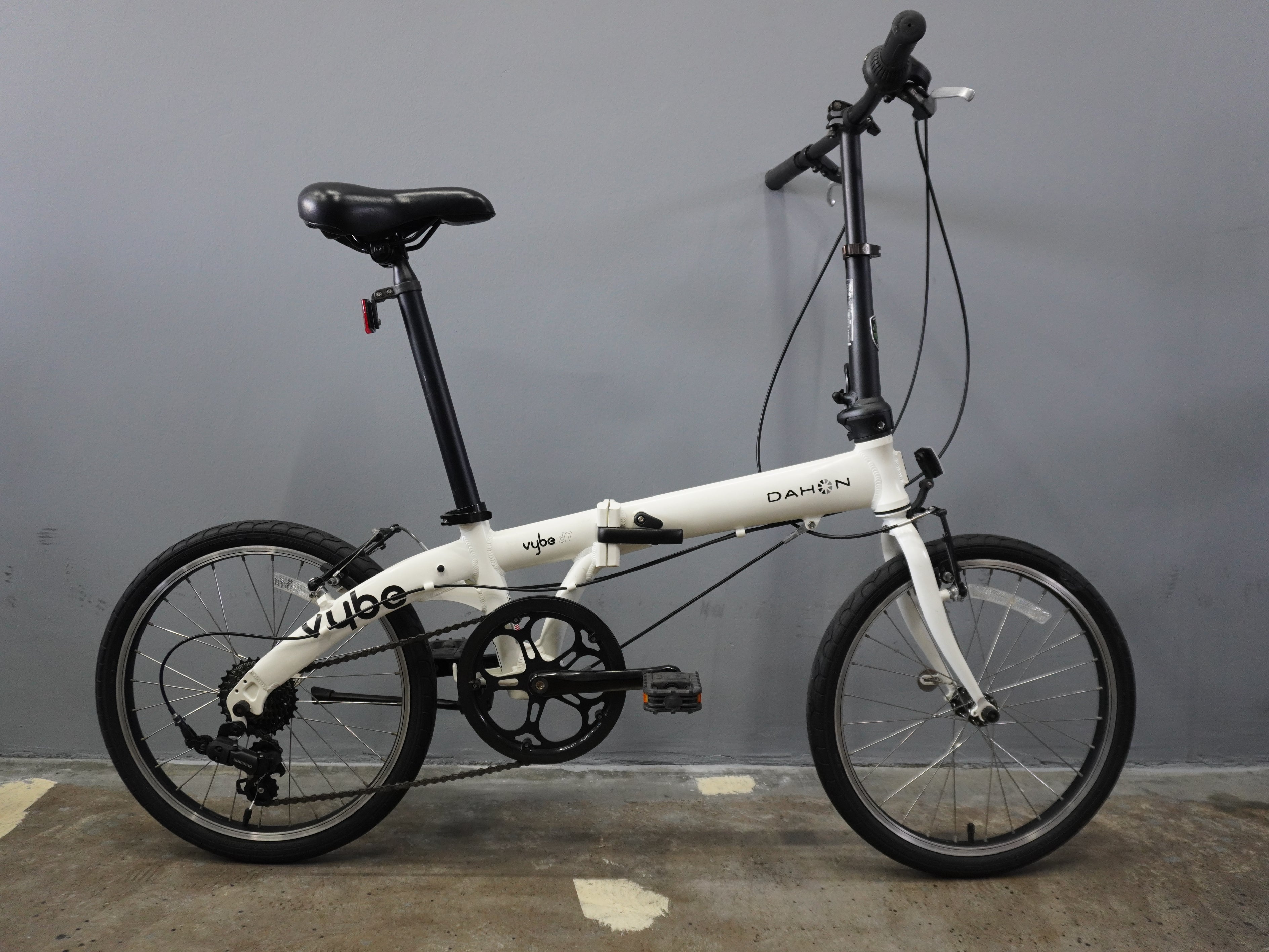 Dahon Vybe V7 Folding Bike