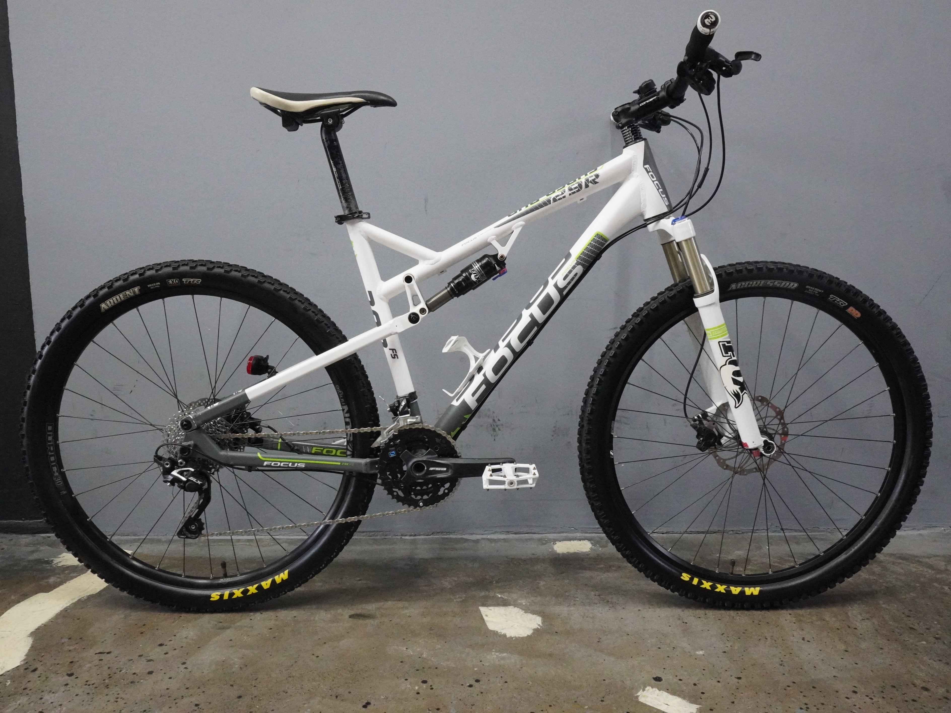 Mountain bike focus on sale