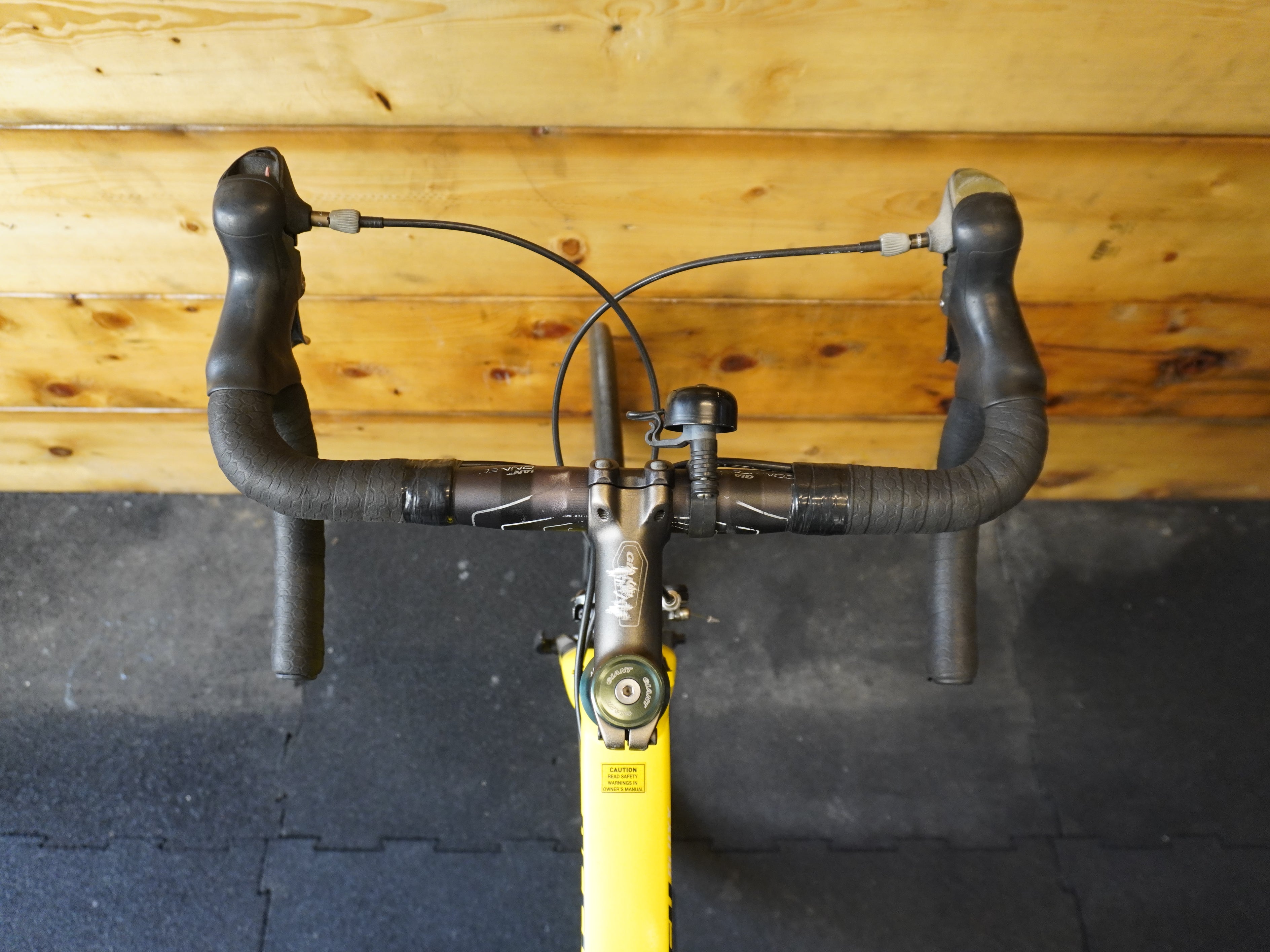 RENT Giant Defy 4 Road Bike