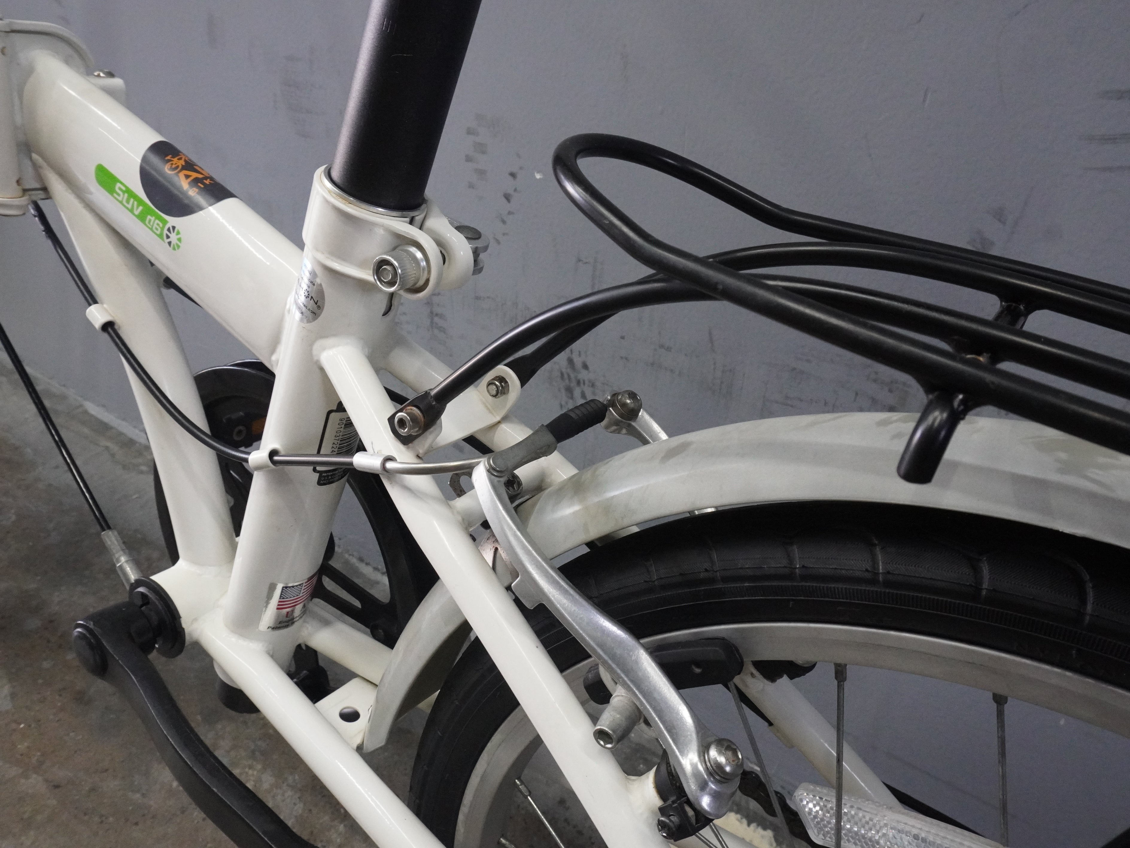 Dahon Urban V6 Folding Bike