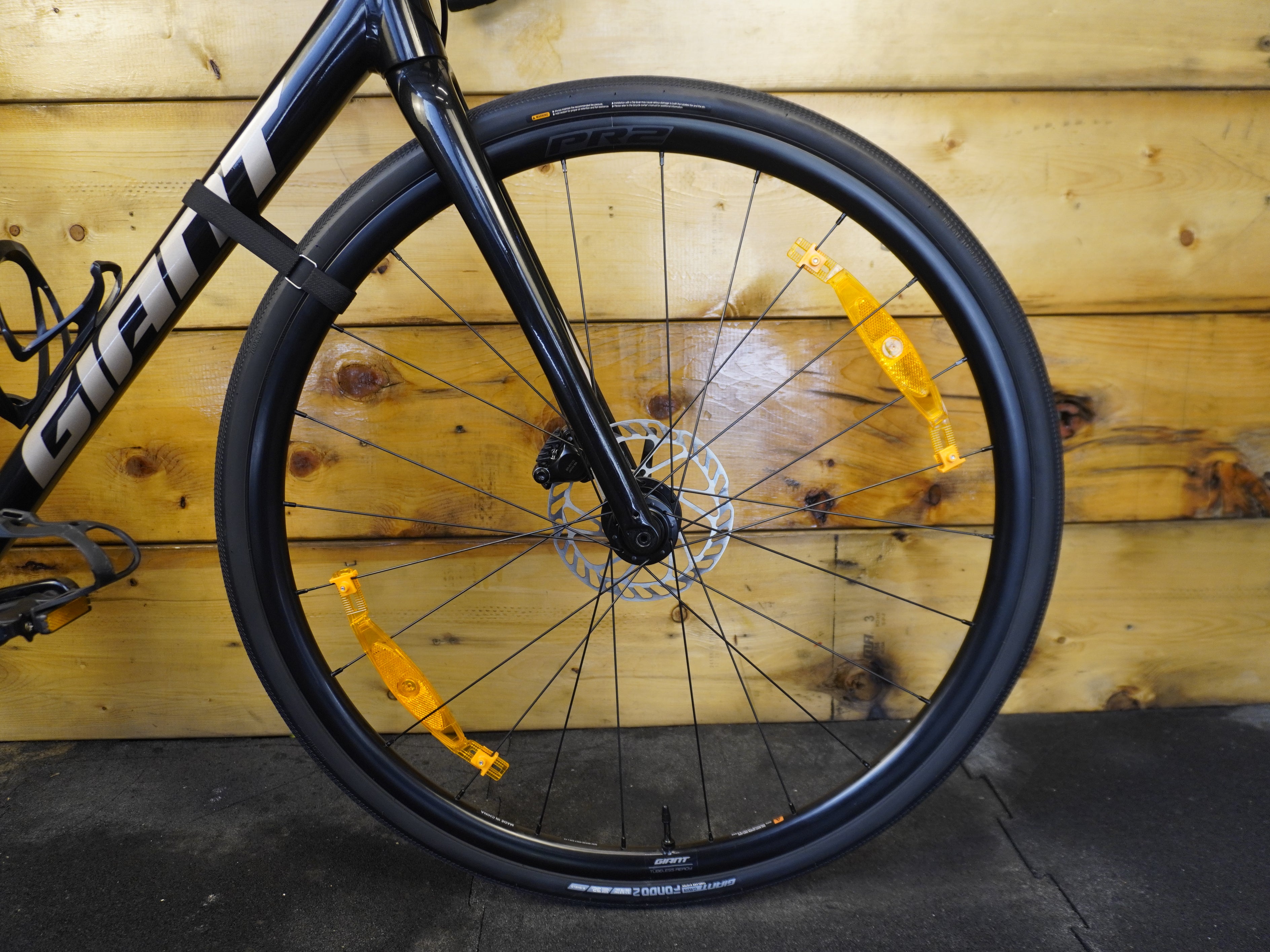 RENT Giant Contend AR1 Road Bike