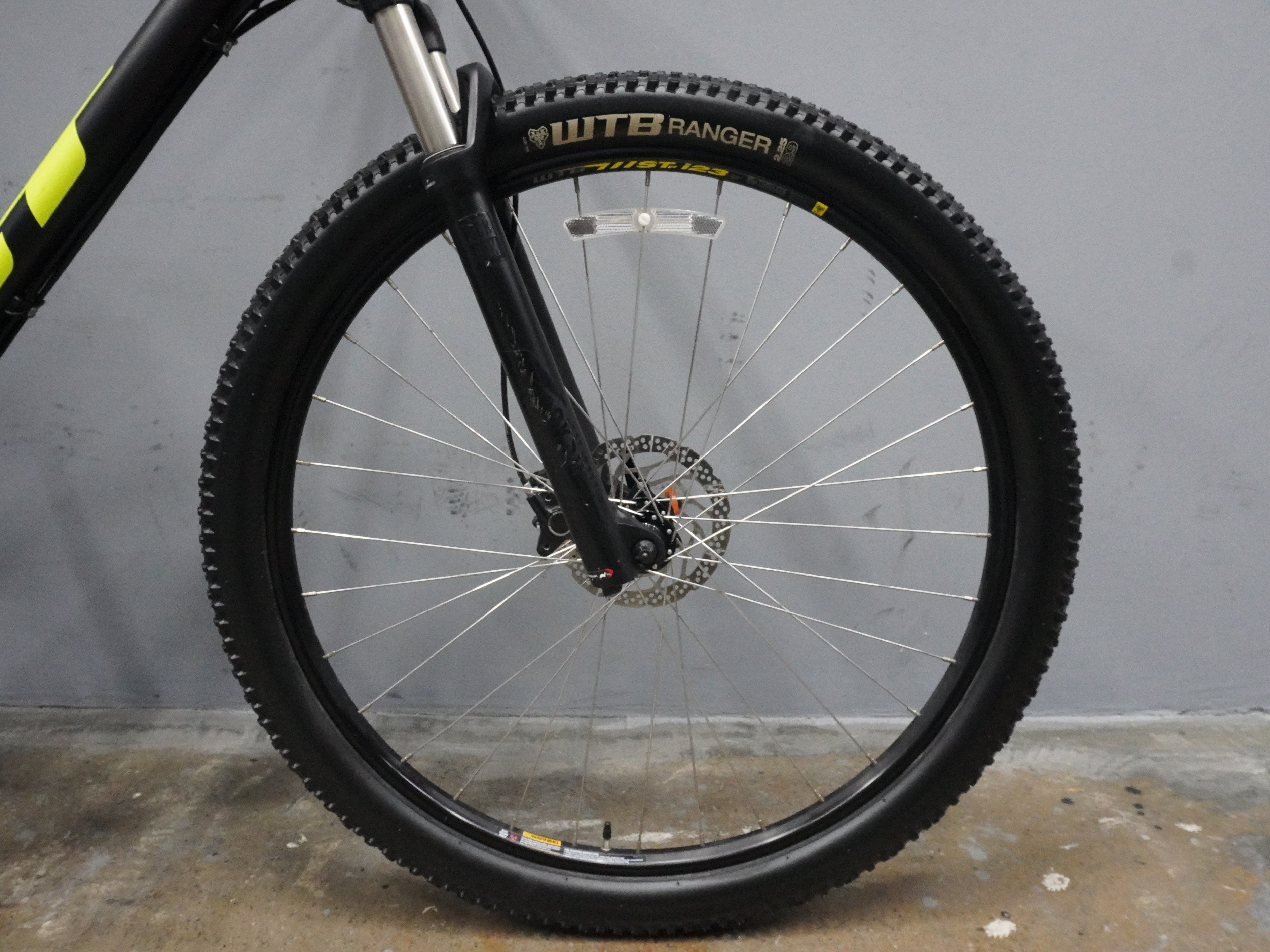 GT Avalanche Expert Mountain Bike