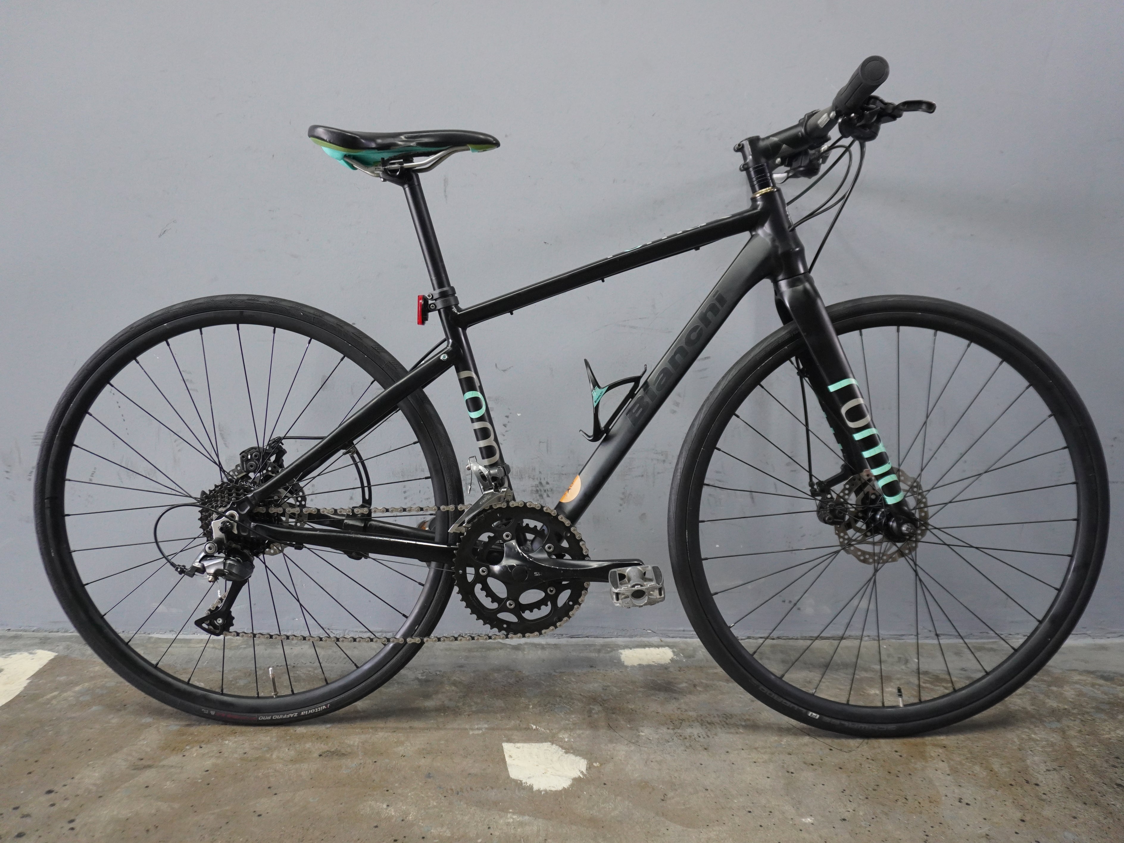 Bianchi Roma 3 Hybrid Bike