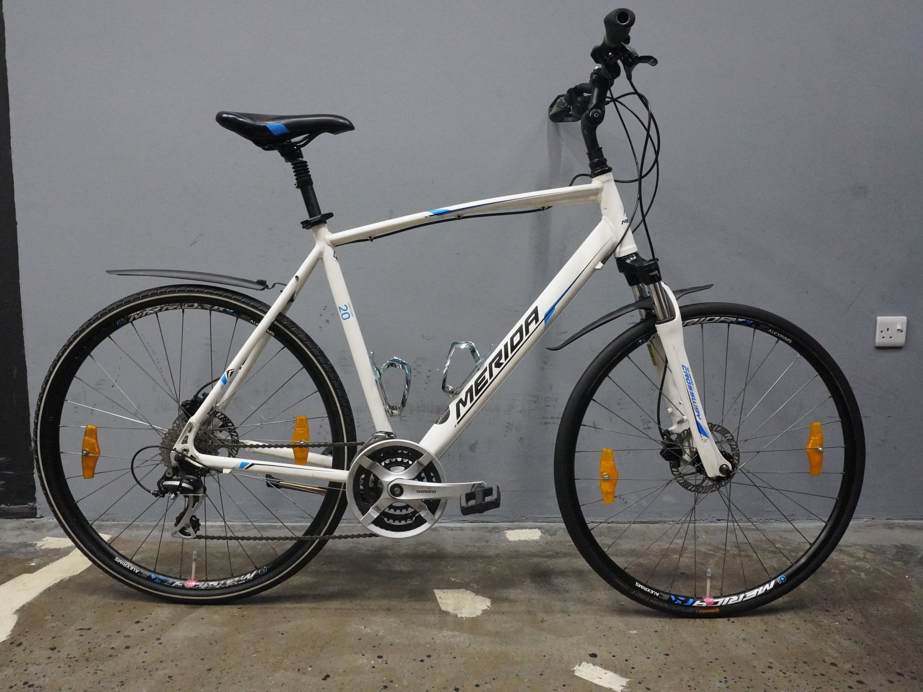 Merida Crossway 20-D Mountain Bike