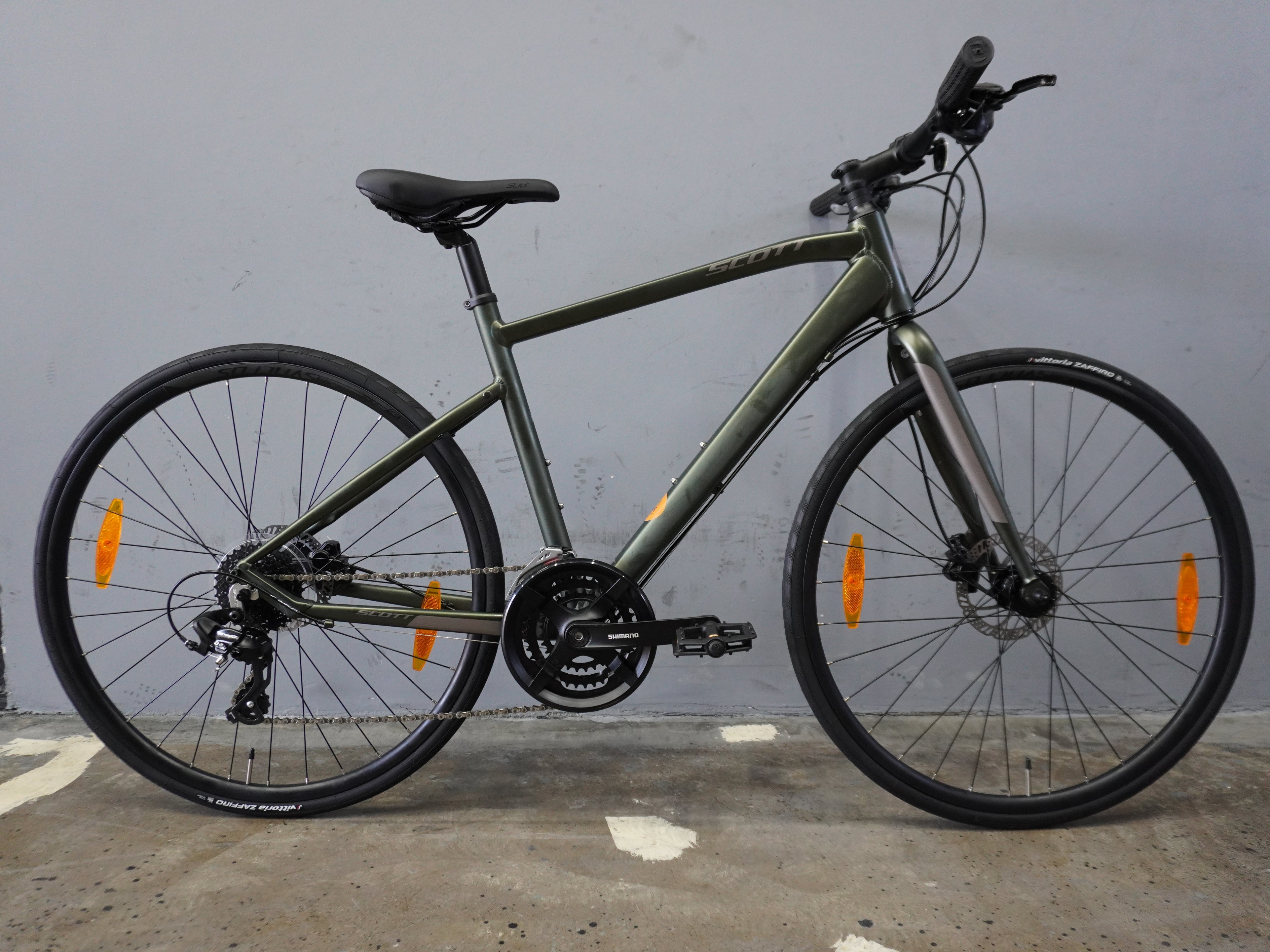 RENT Scott Sub Cross 50 Hybrid Bike