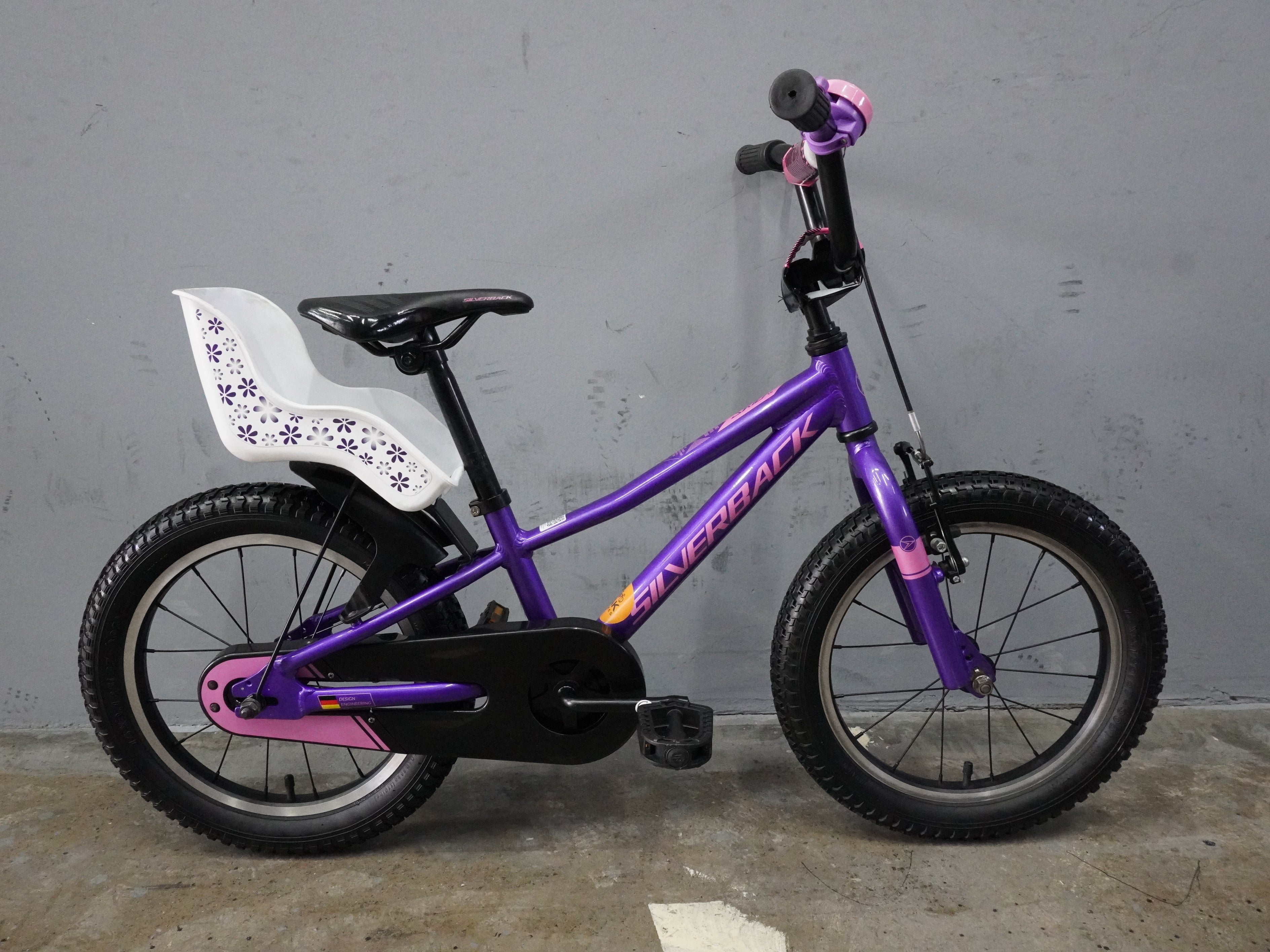 RENT Silverback Skid Kids Bike