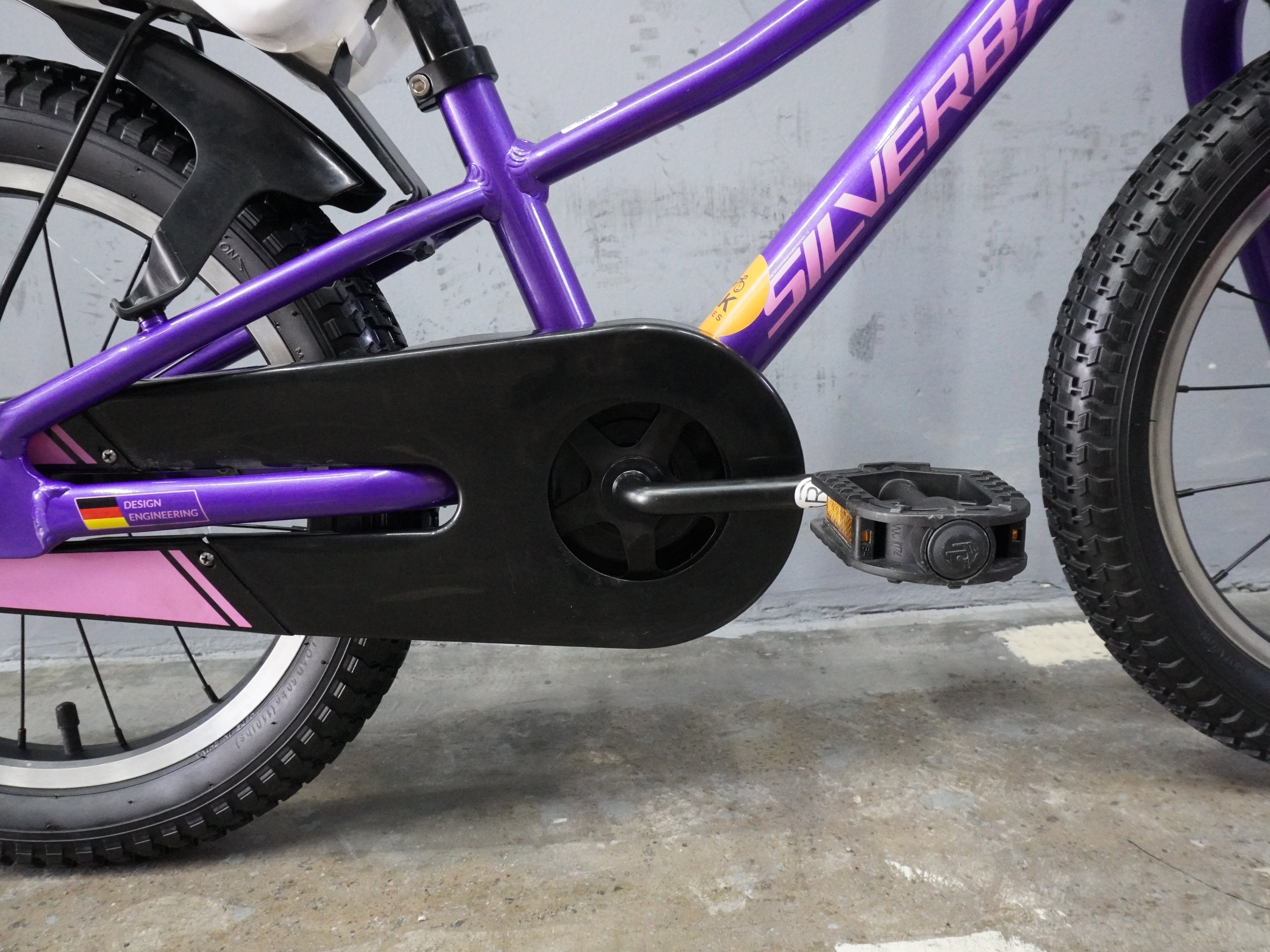 RENT Silverback Skid Kids Bike