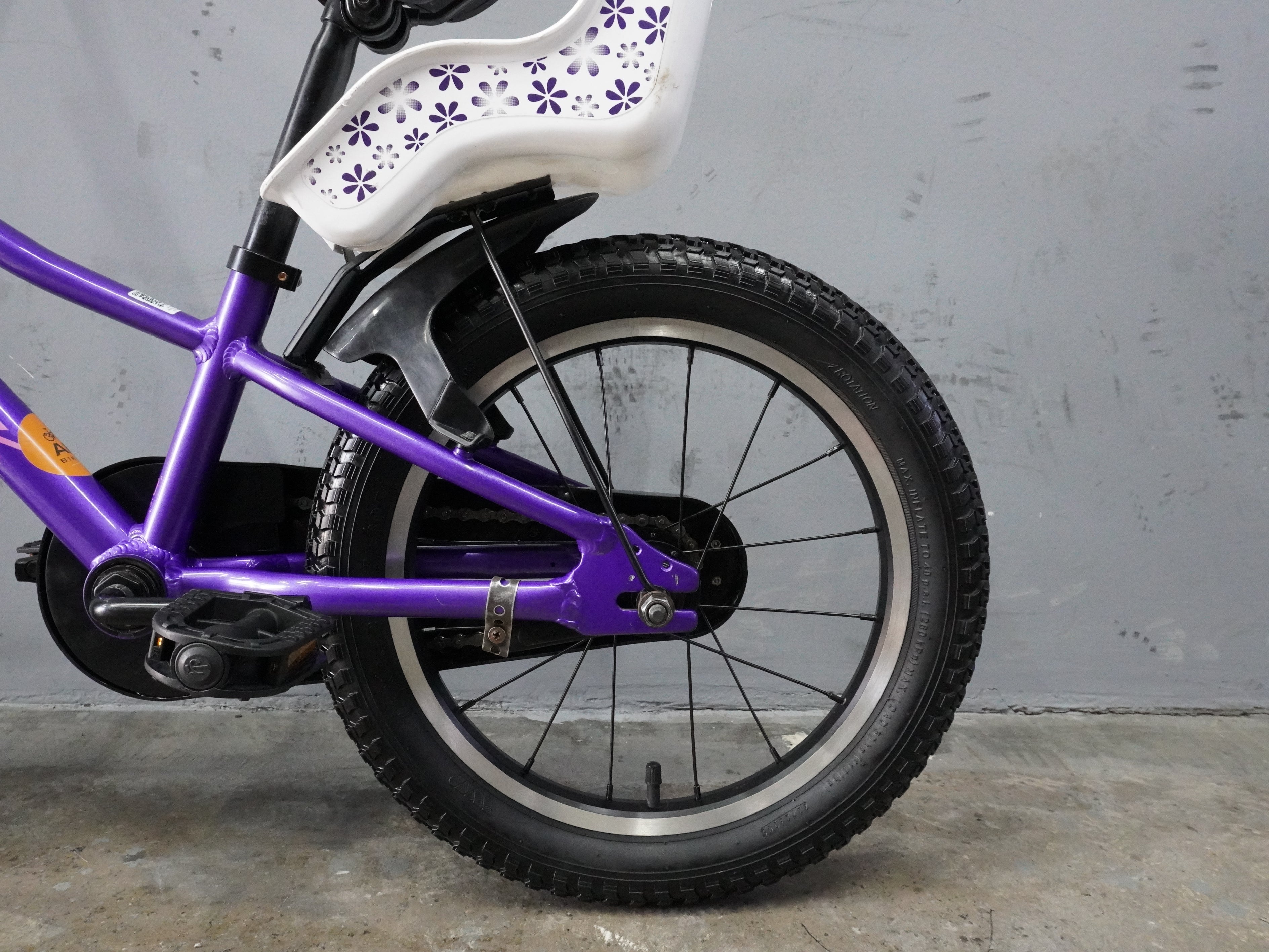 RENT Silverback Skid Kids Bike