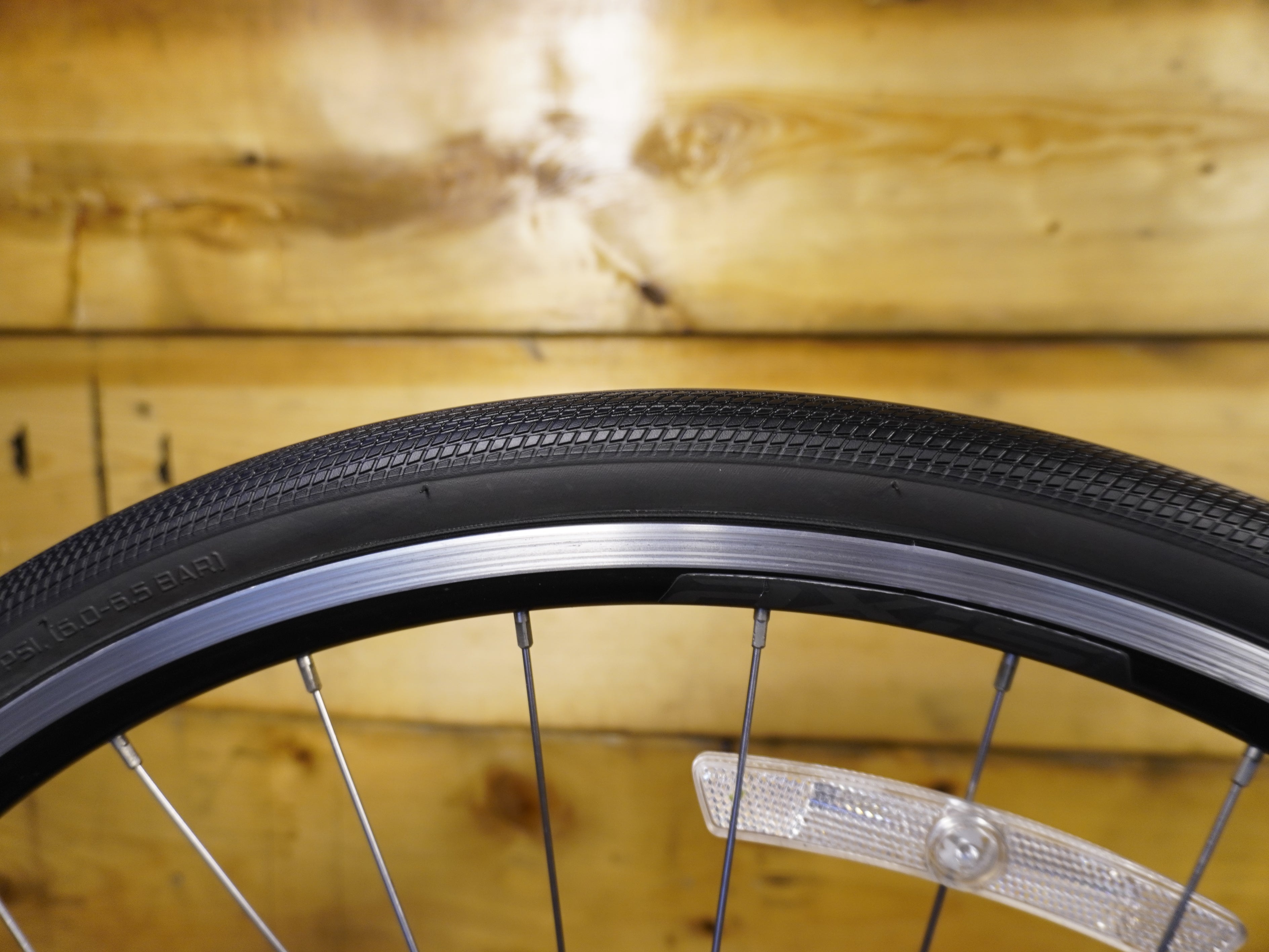 RENT Specialized Sirrus 1.0 Hybrid Bike