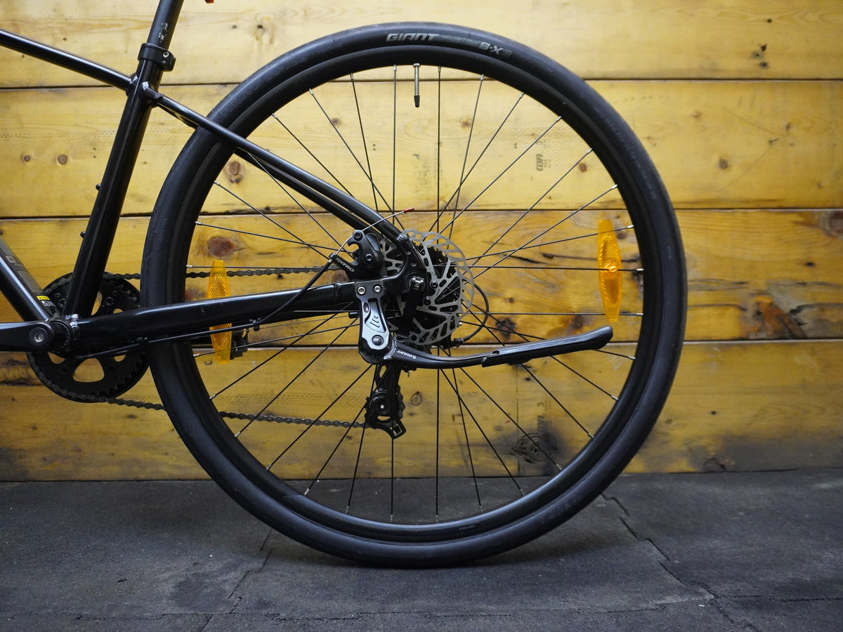 Giant Escape 4 Hybrid Bike