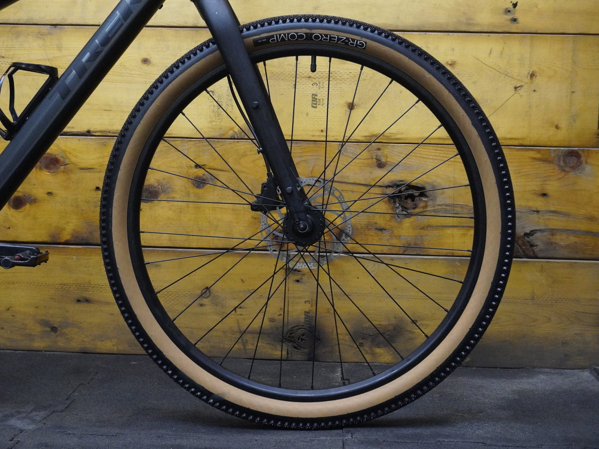 RENT Trek Dual Sport 2 Hybrid Bike