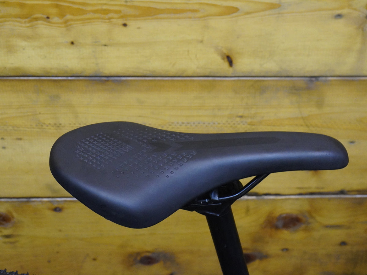Trek Dual Sport 2 Hybrid Bike