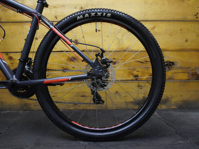 RENT Silverback Stride 275MD Mountain Bike