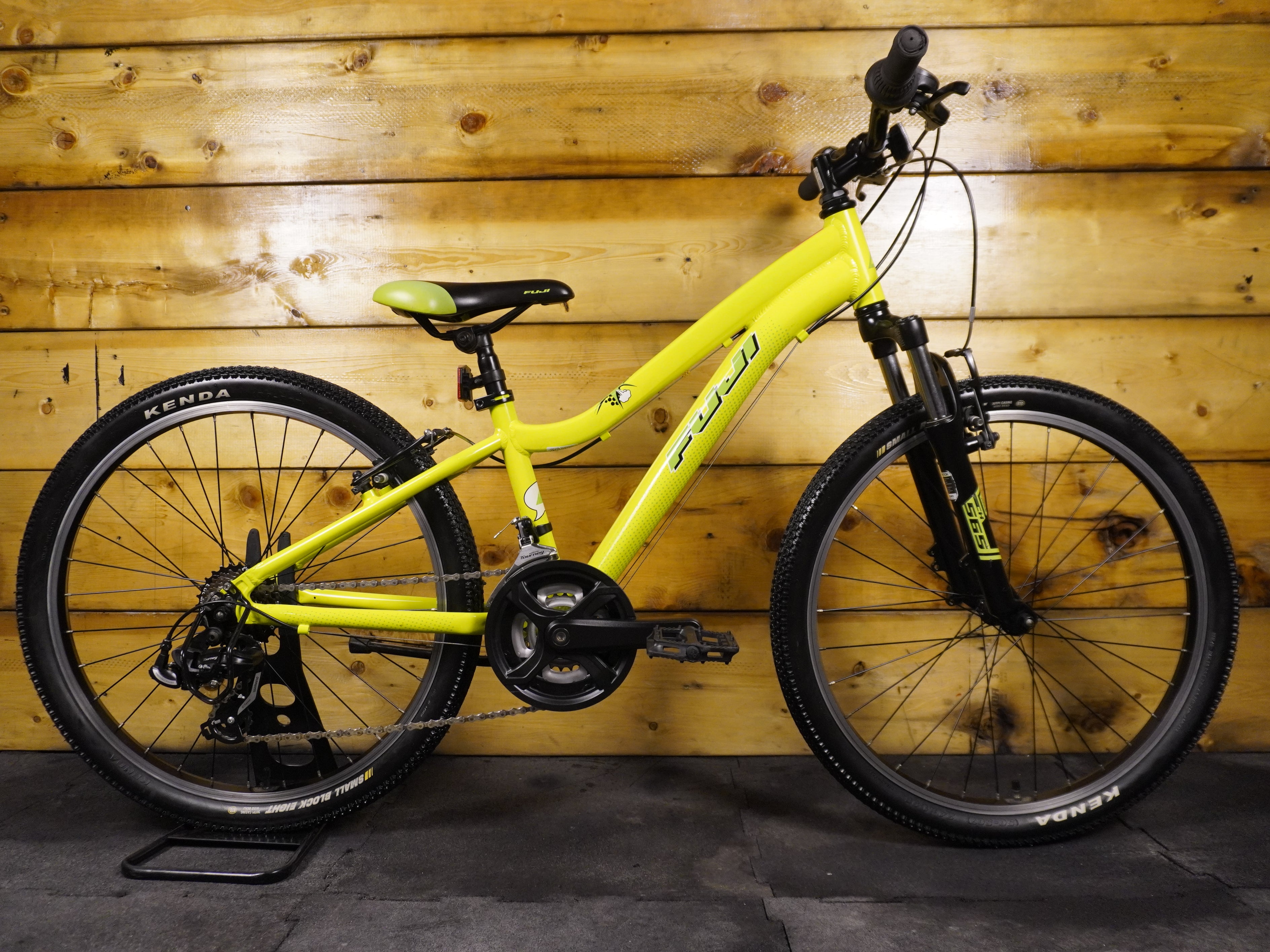 Fuji Dynamite Kids Bike