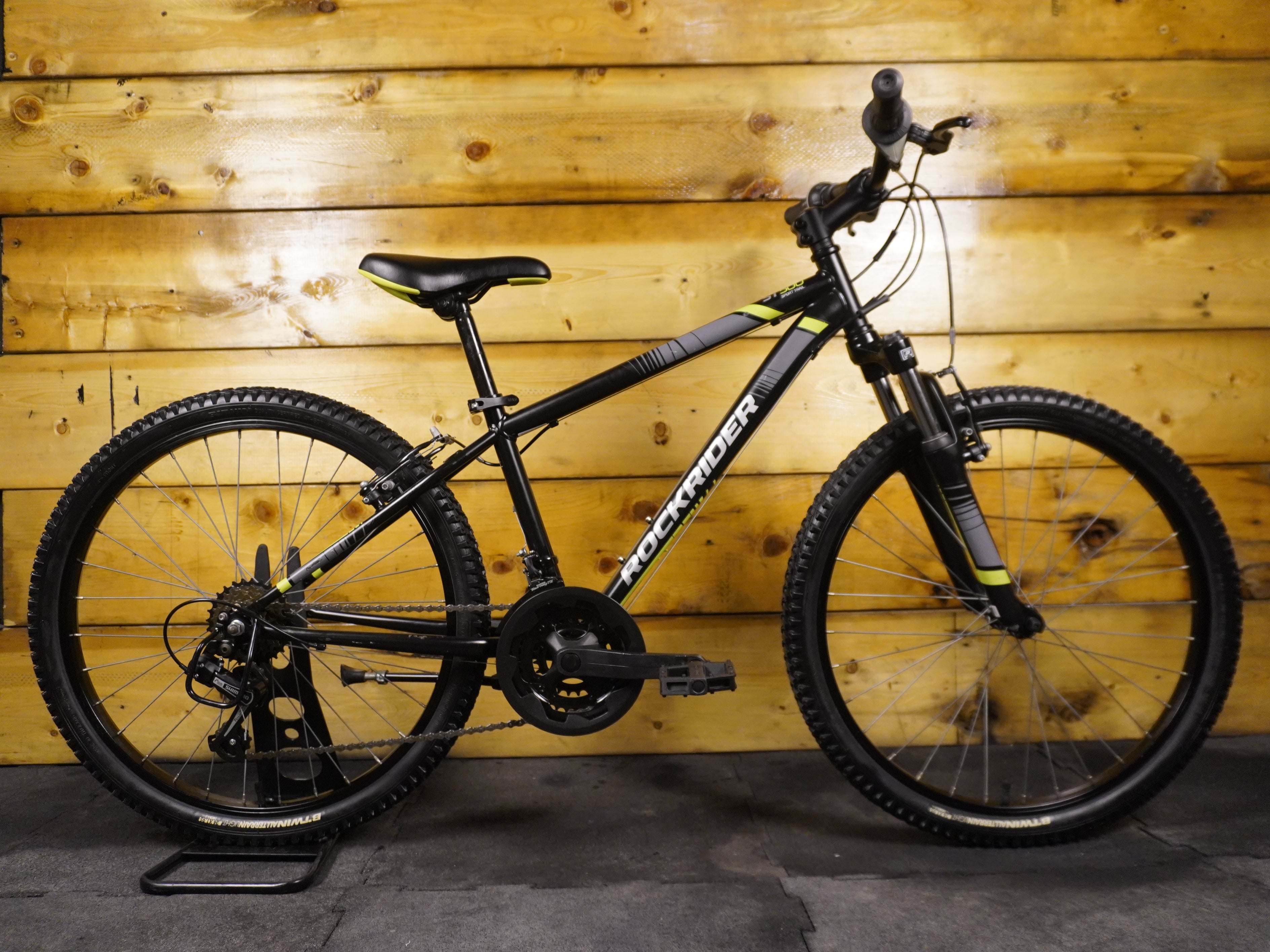 B'twin Rockrider ST-500 Kids Bike