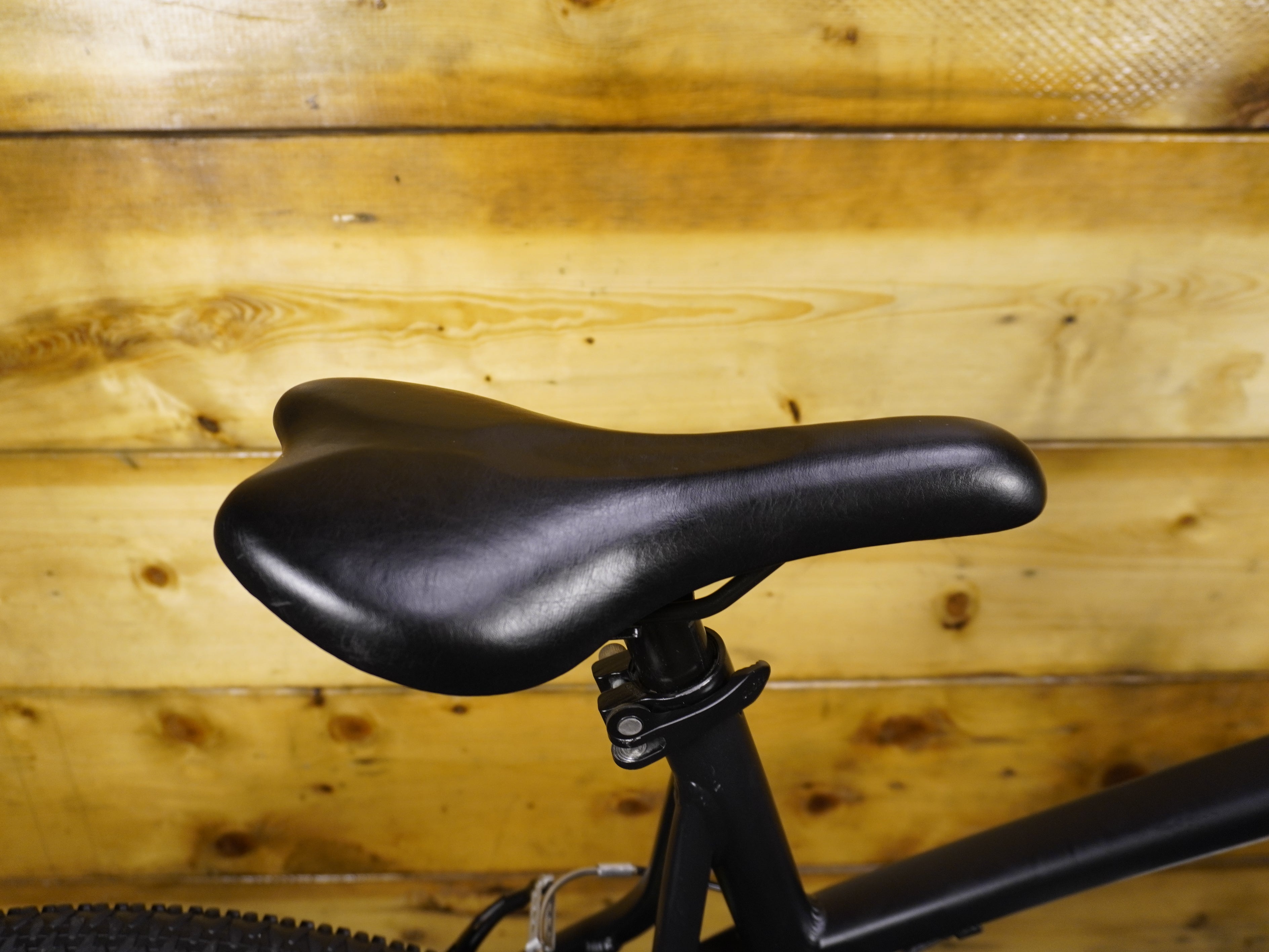 B'twin Rockrider 340 Mountain Bike