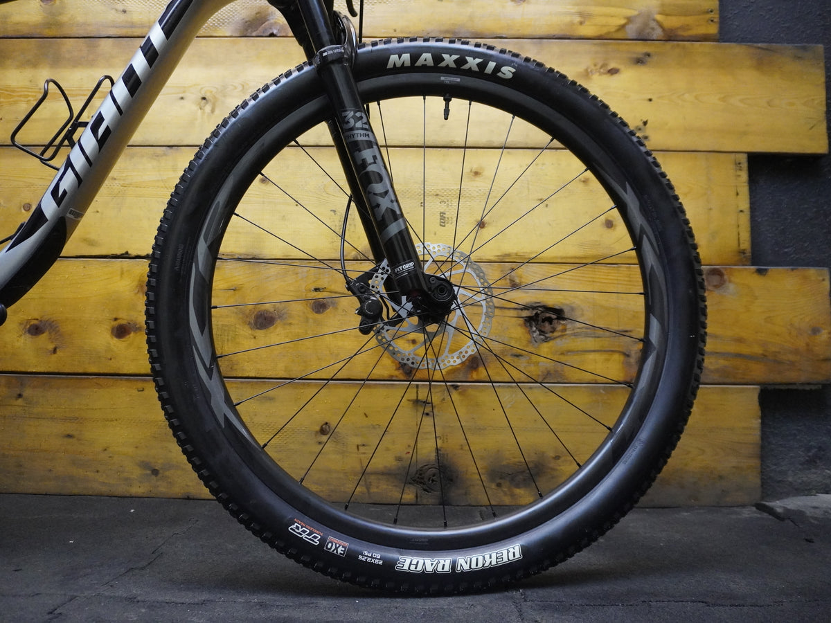 Giant Anthem Advanced Pro 2 Mountain Bike