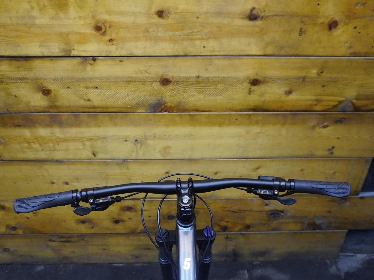 Trek Marlin 5 Mountain Bike
