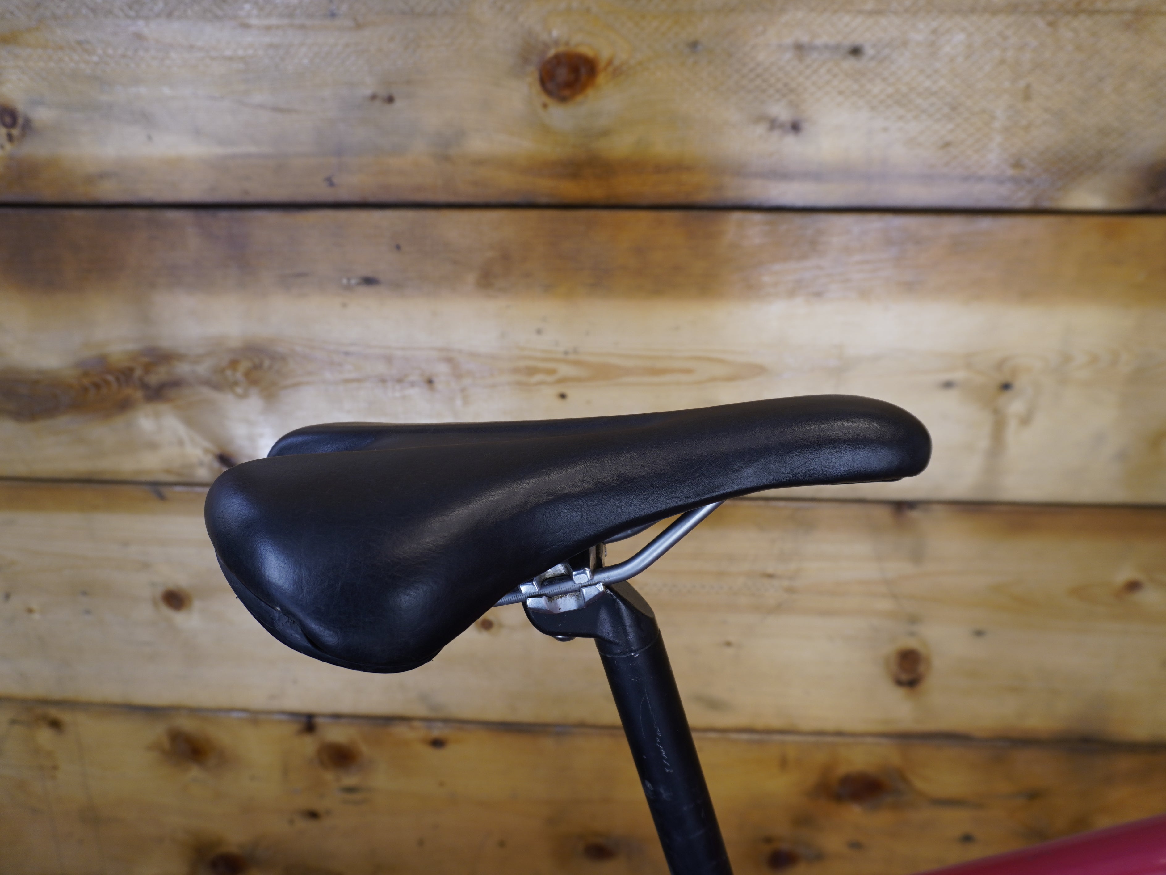 RENT Louis Garneau LG Hybrid Bike