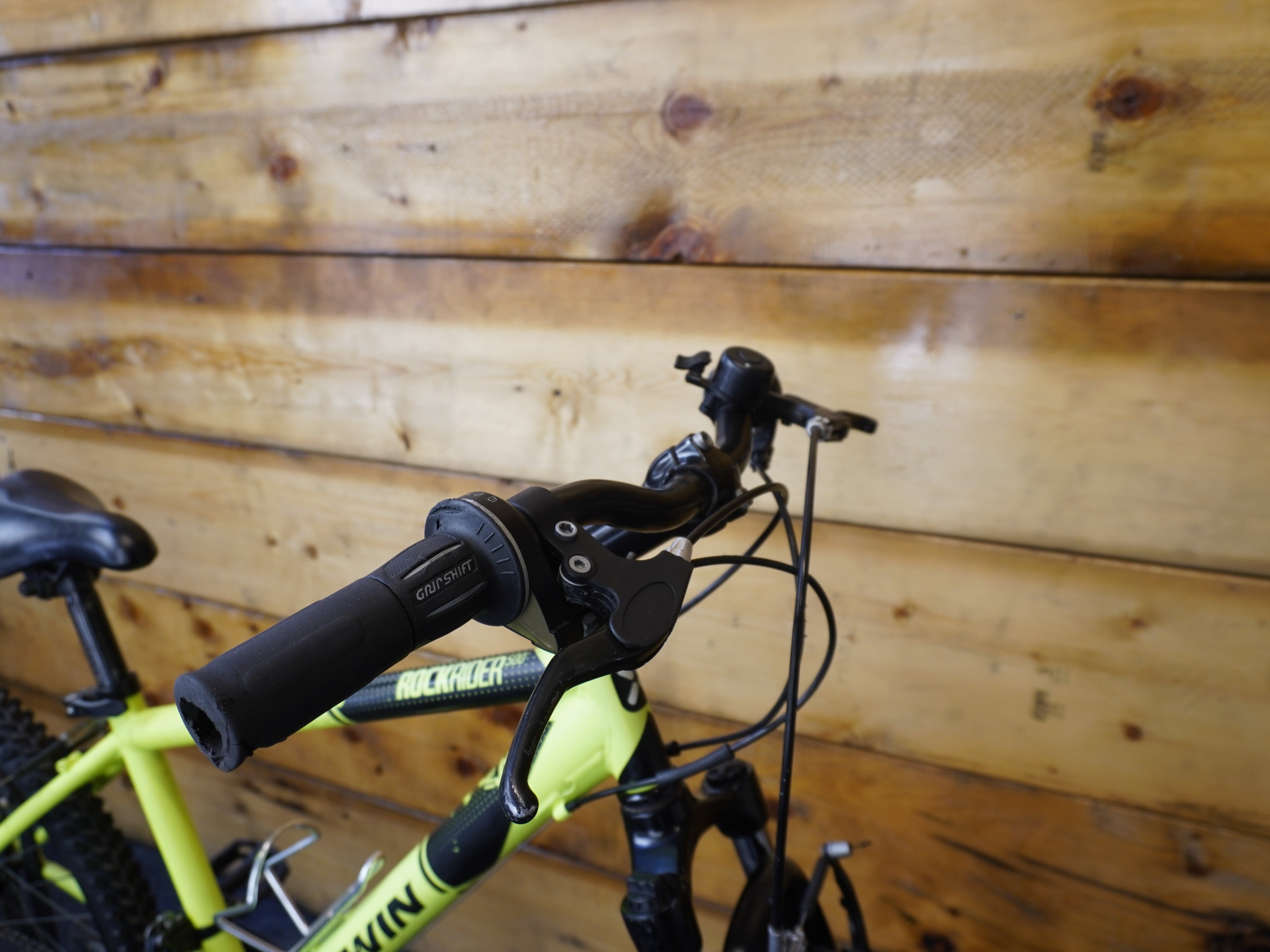 B'twin Rockrider ST-500 Kids Bike