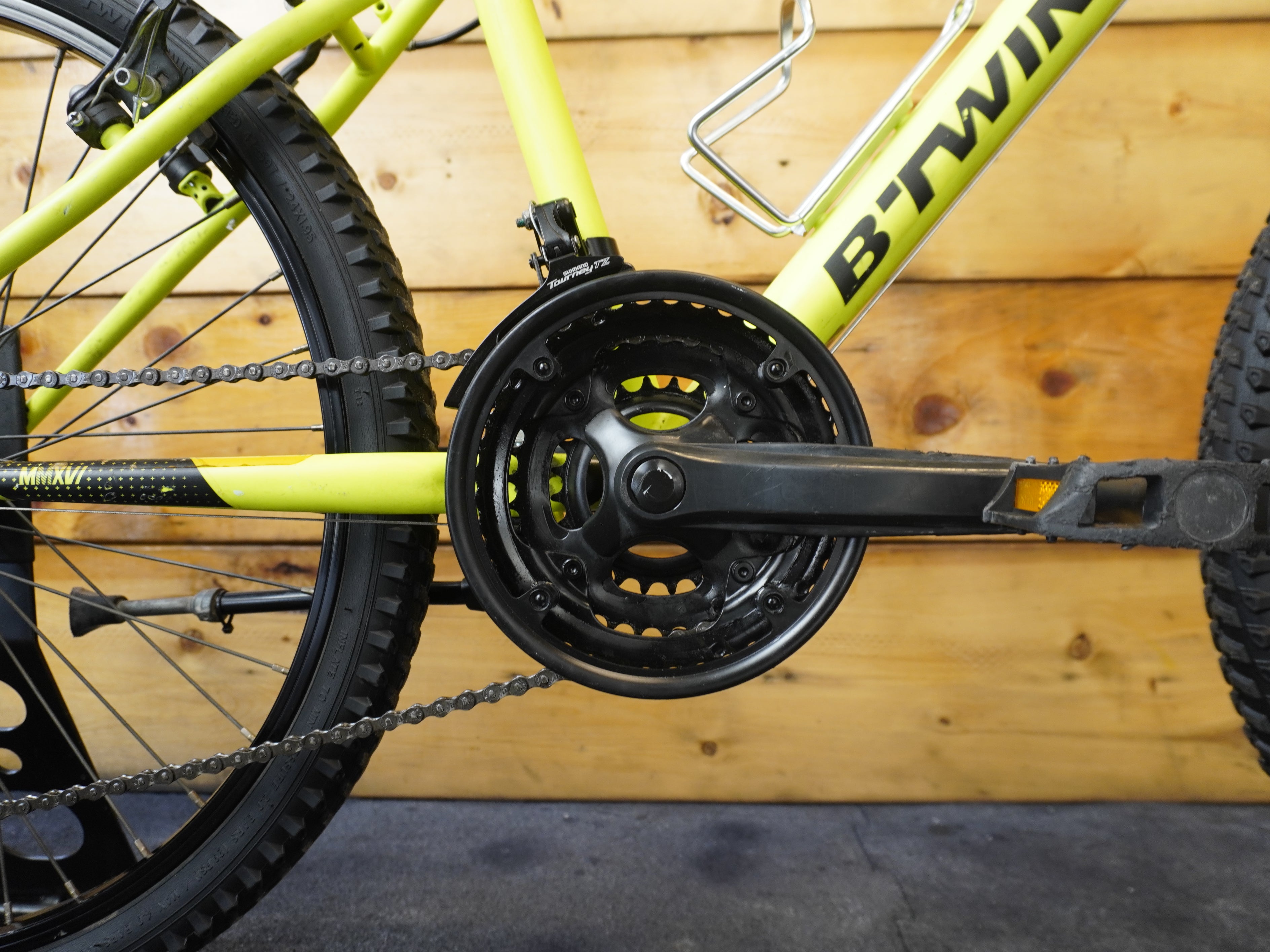 B'twin Rockrider ST-500 Kids Bike