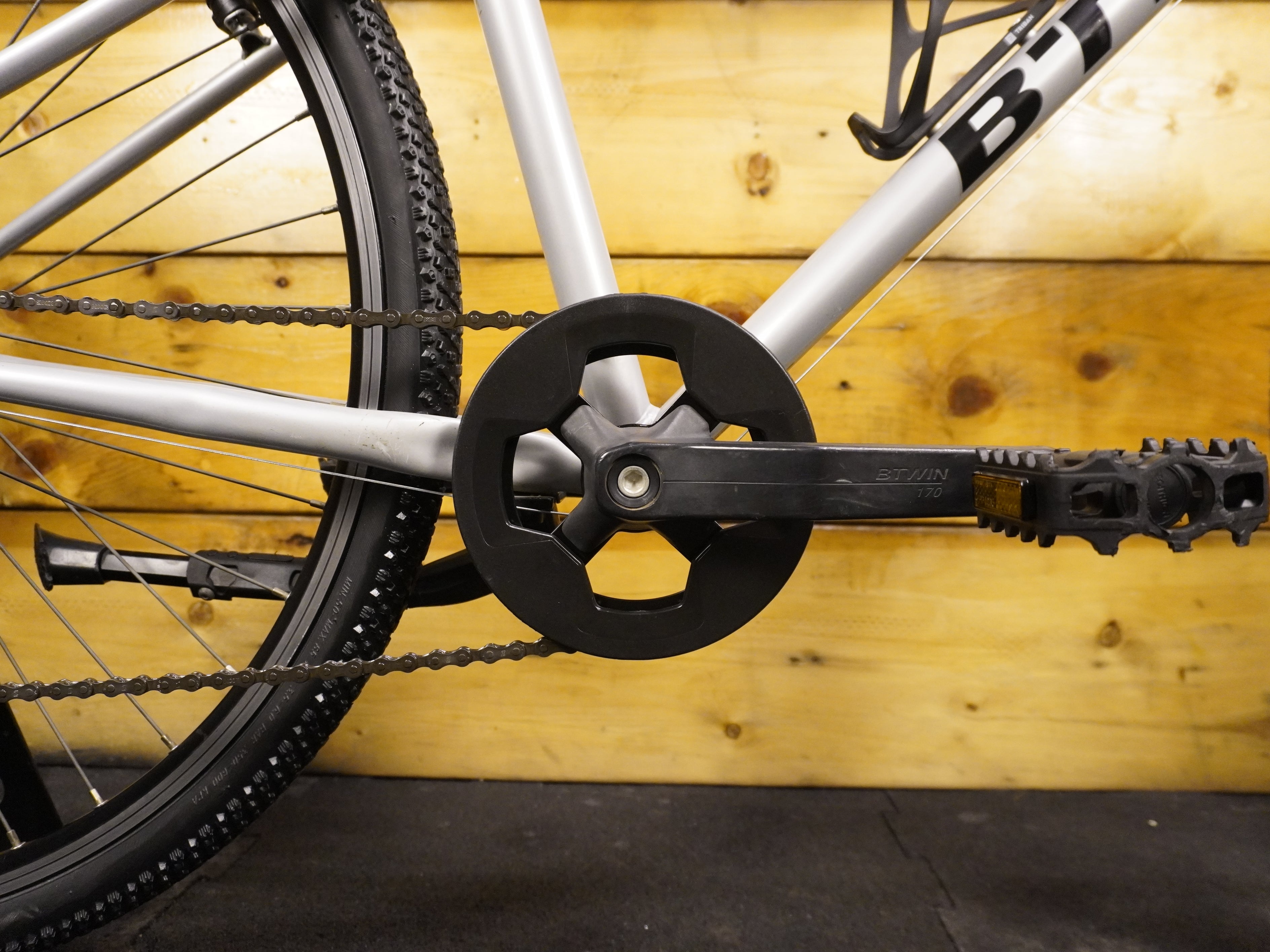 RENT B'twin Riverside 120 Hybrid Bike