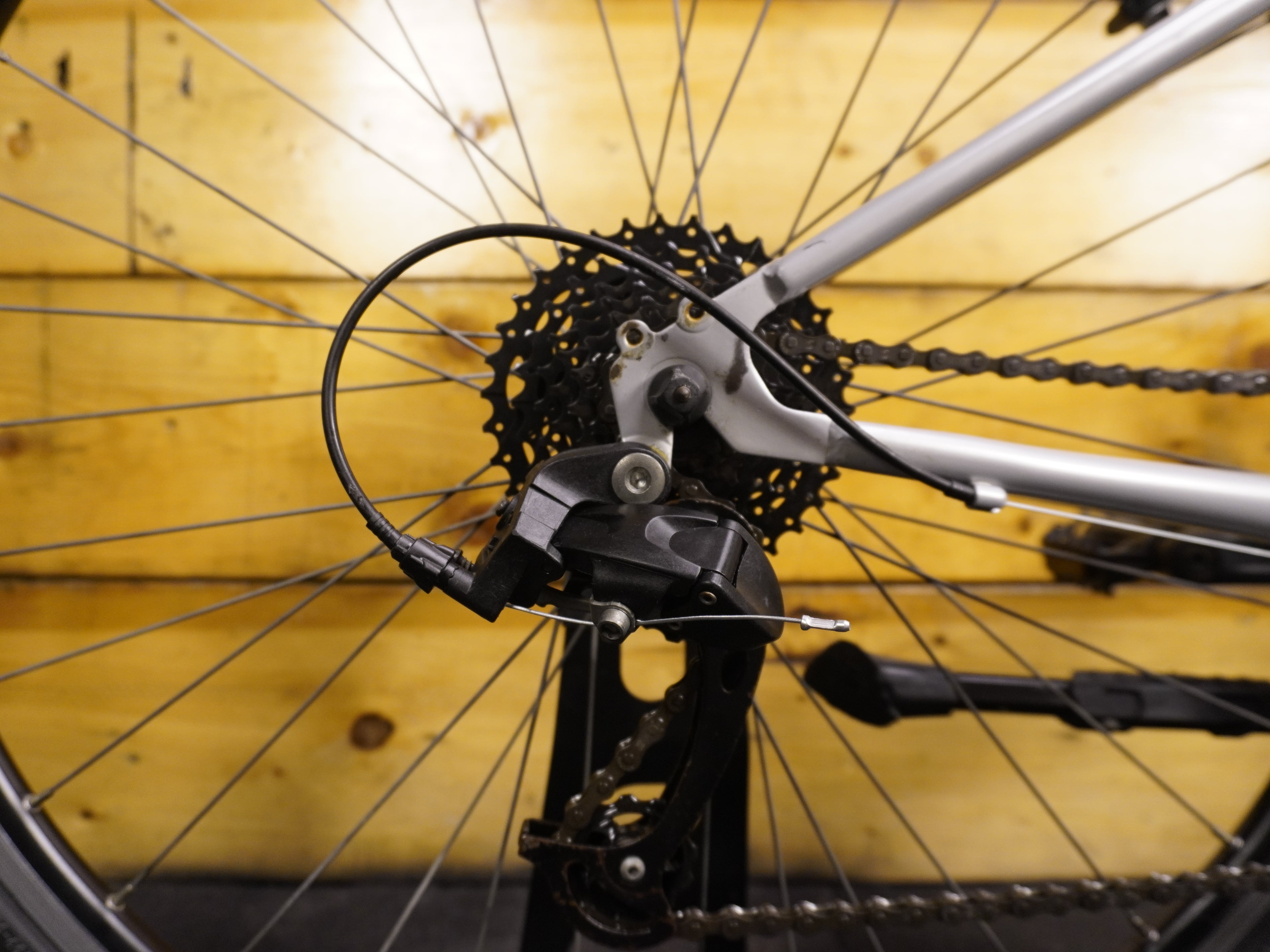 RENT B'twin Riverside 120 Hybrid Bike